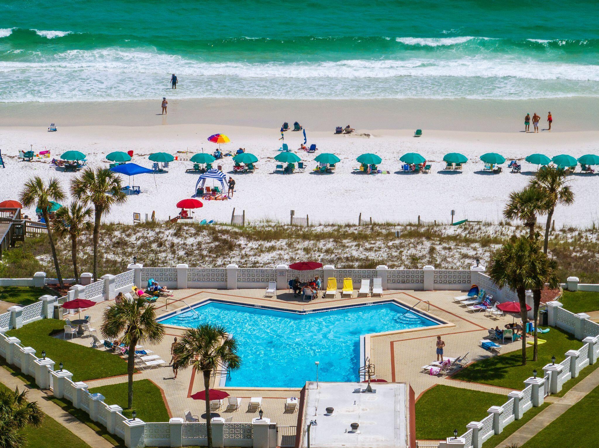 EL MATADOR CONDO - Residential