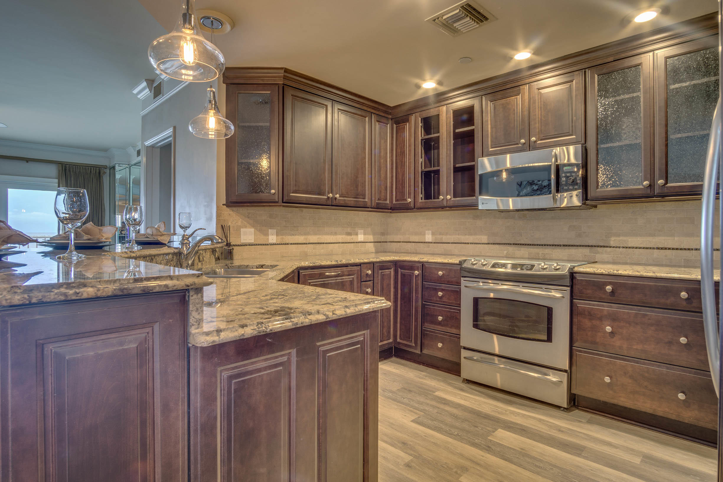 WATERVIEW TOWERS PH 2 - Residential
