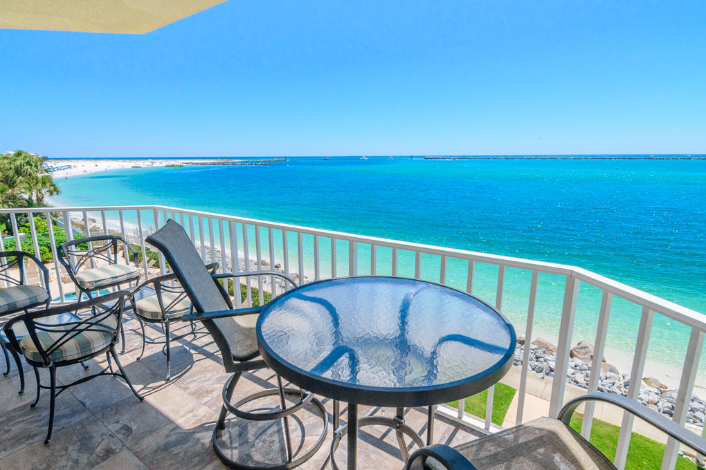 WATERVIEW TOWERS PH 2 - Residential