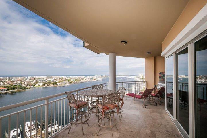 GRAND HARBOR - Residential