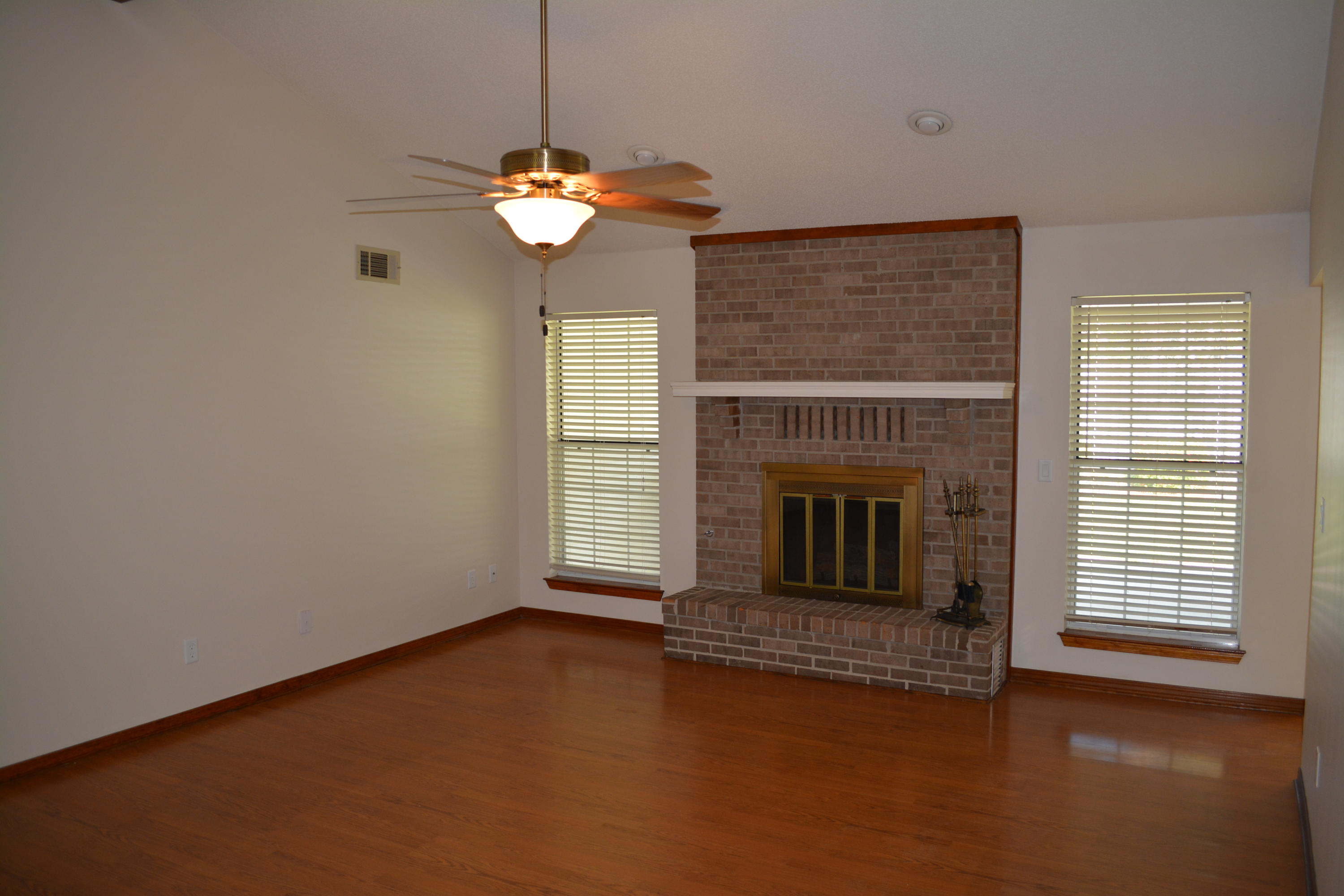 TANGLEWOOD S/D 2ND ADDN - Residential Lease