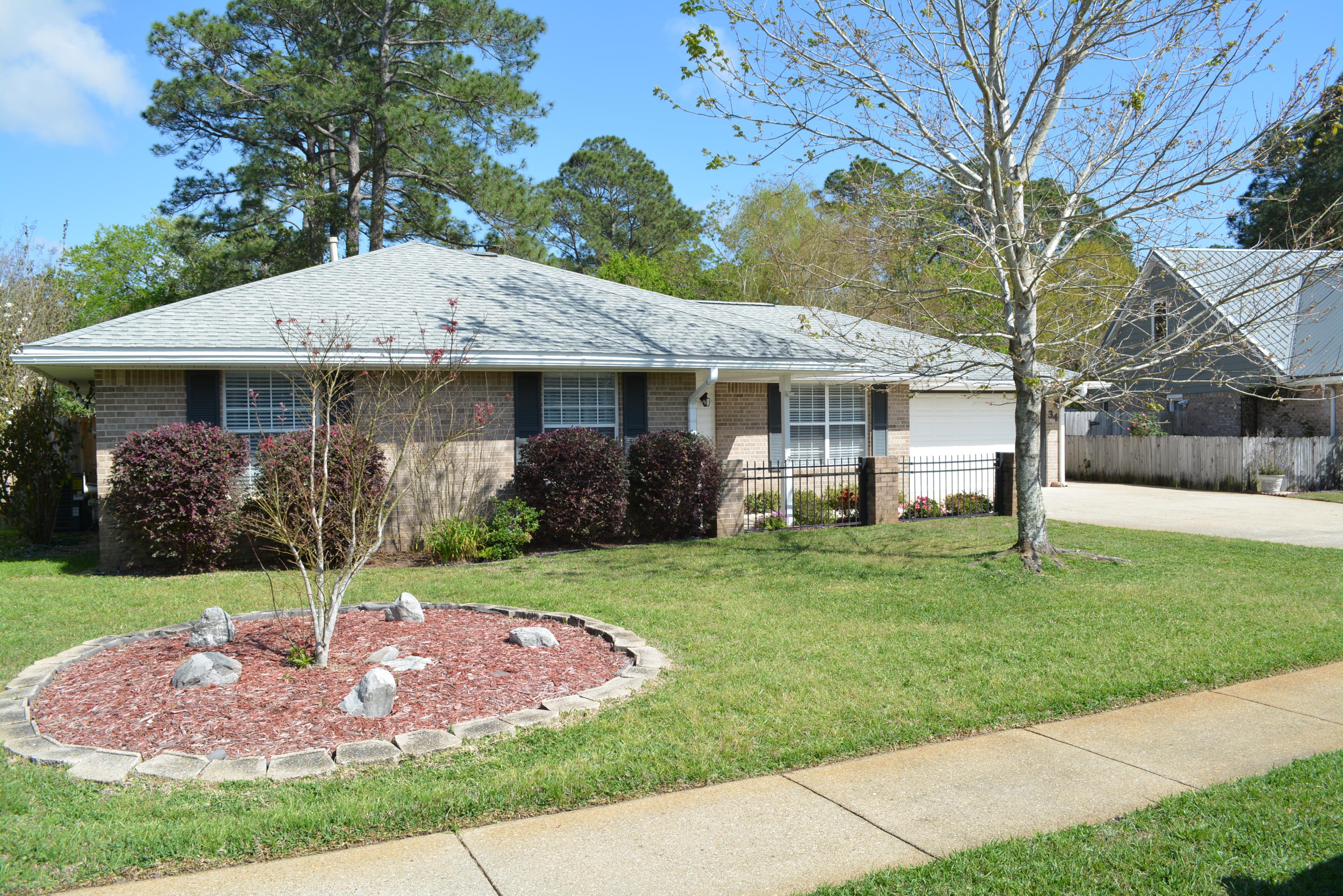 TANGLEWOOD S/D 2ND ADDN - Residential Lease