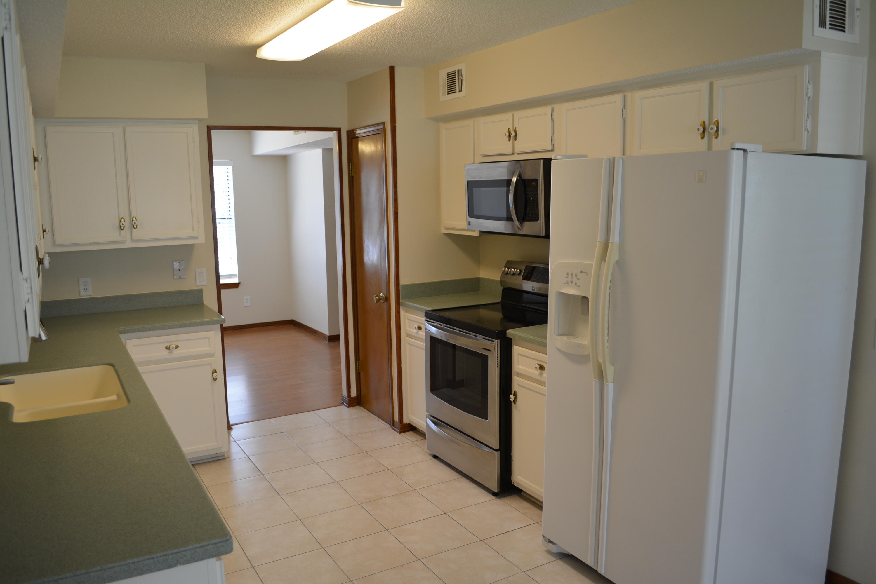 TANGLEWOOD S/D 2ND ADDN - Residential Lease