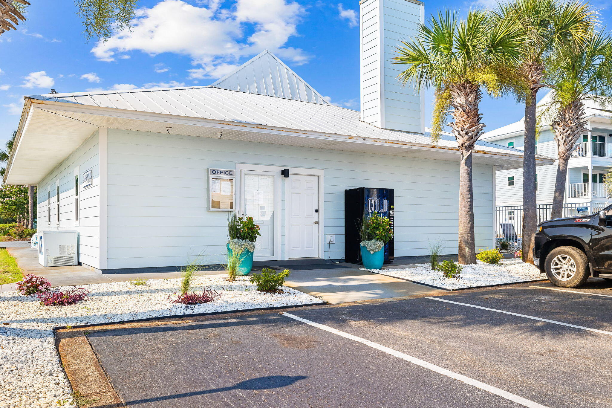 BEACHSIDE VILLAS CONDO - Residential