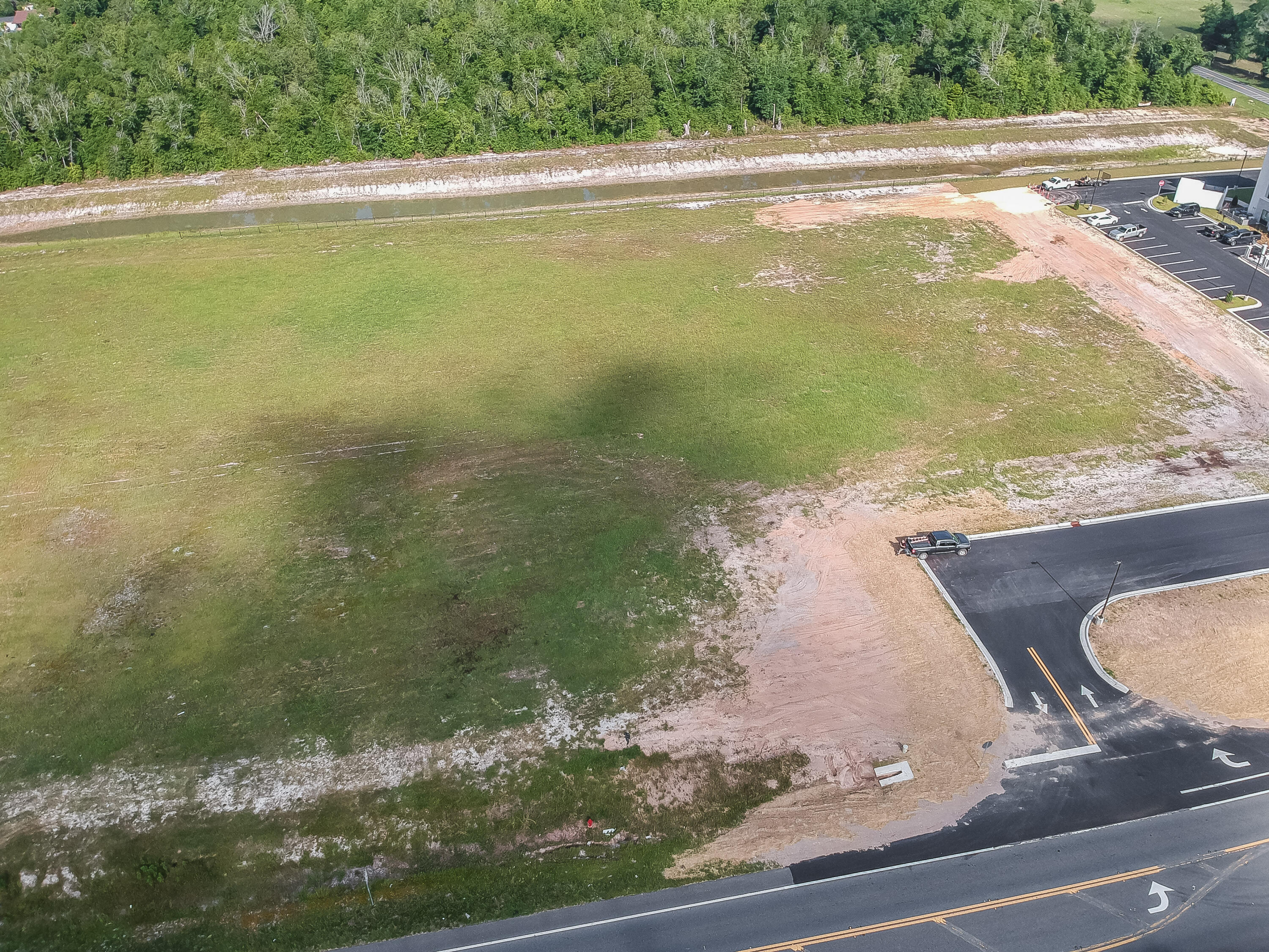 NO RECORDED SUBDIVISION - Land