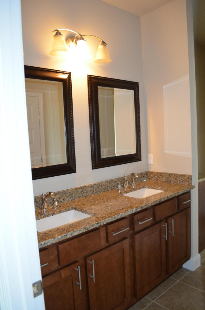 KAITLYNS PRESERVE - Residential Lease