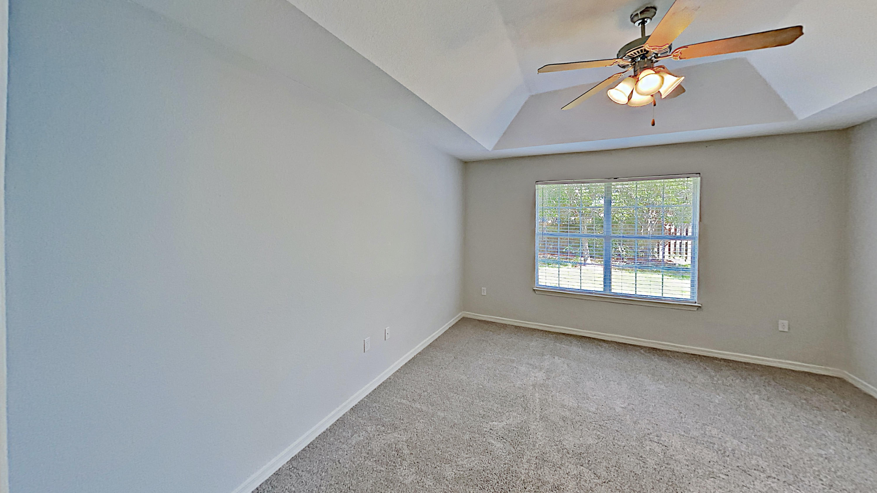 DRIFTWOOD ESTATES - Residential Lease
