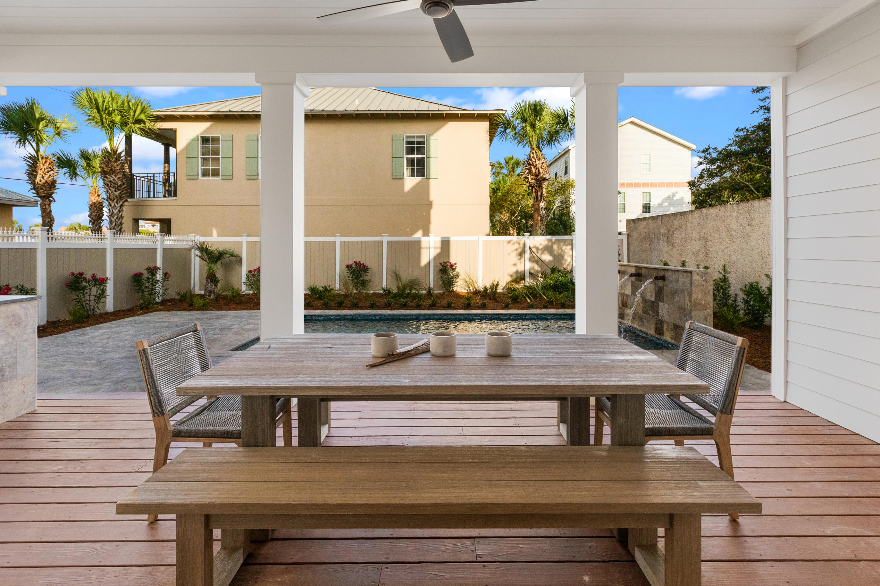 GULF SHORE MANOR - Residential