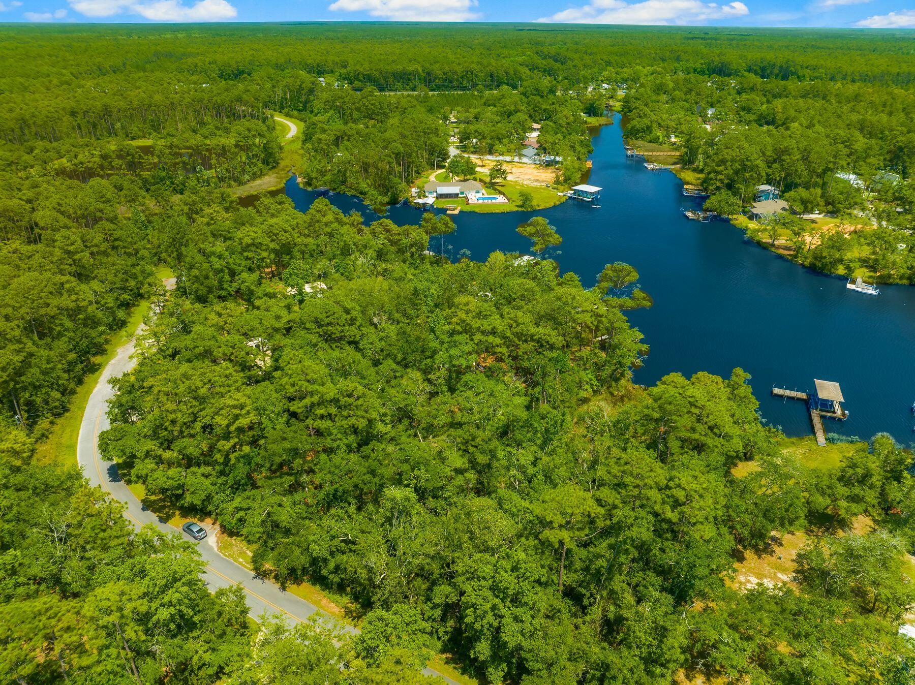 NO RECORDED SUBDIVISION - Land
