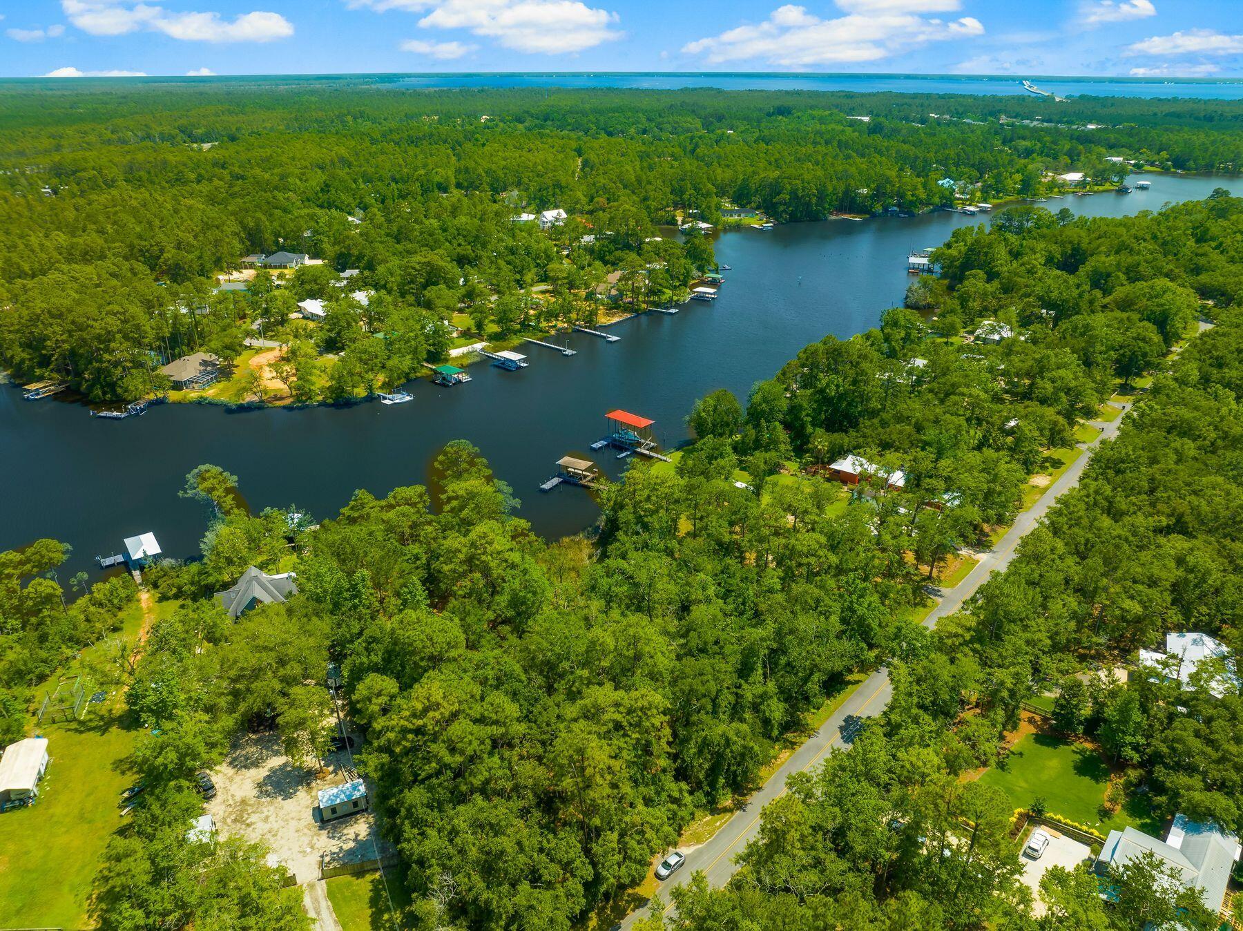 NO RECORDED SUBDIVISION - Land