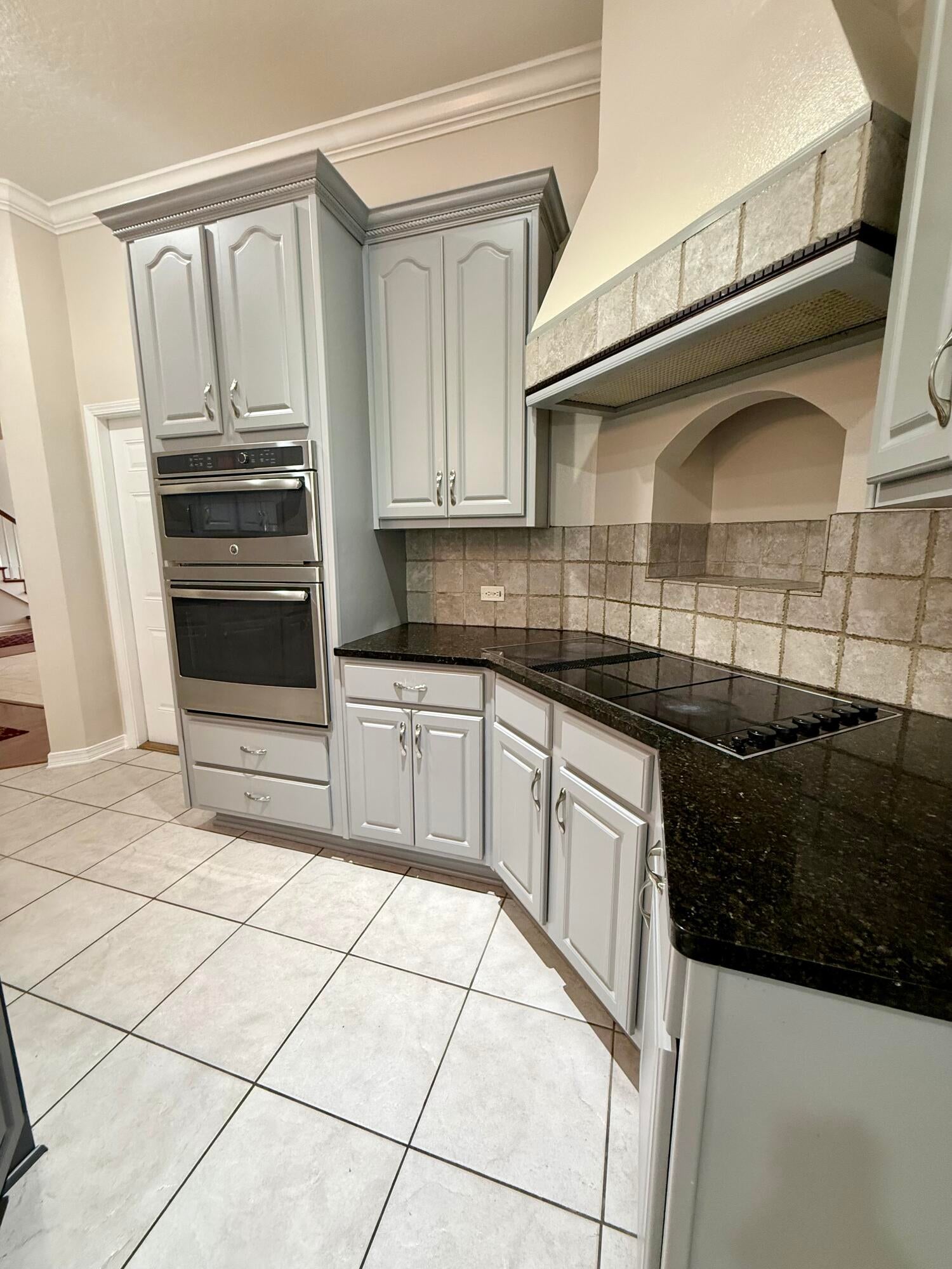 BRIDGEPORT COLONY - Residential Lease