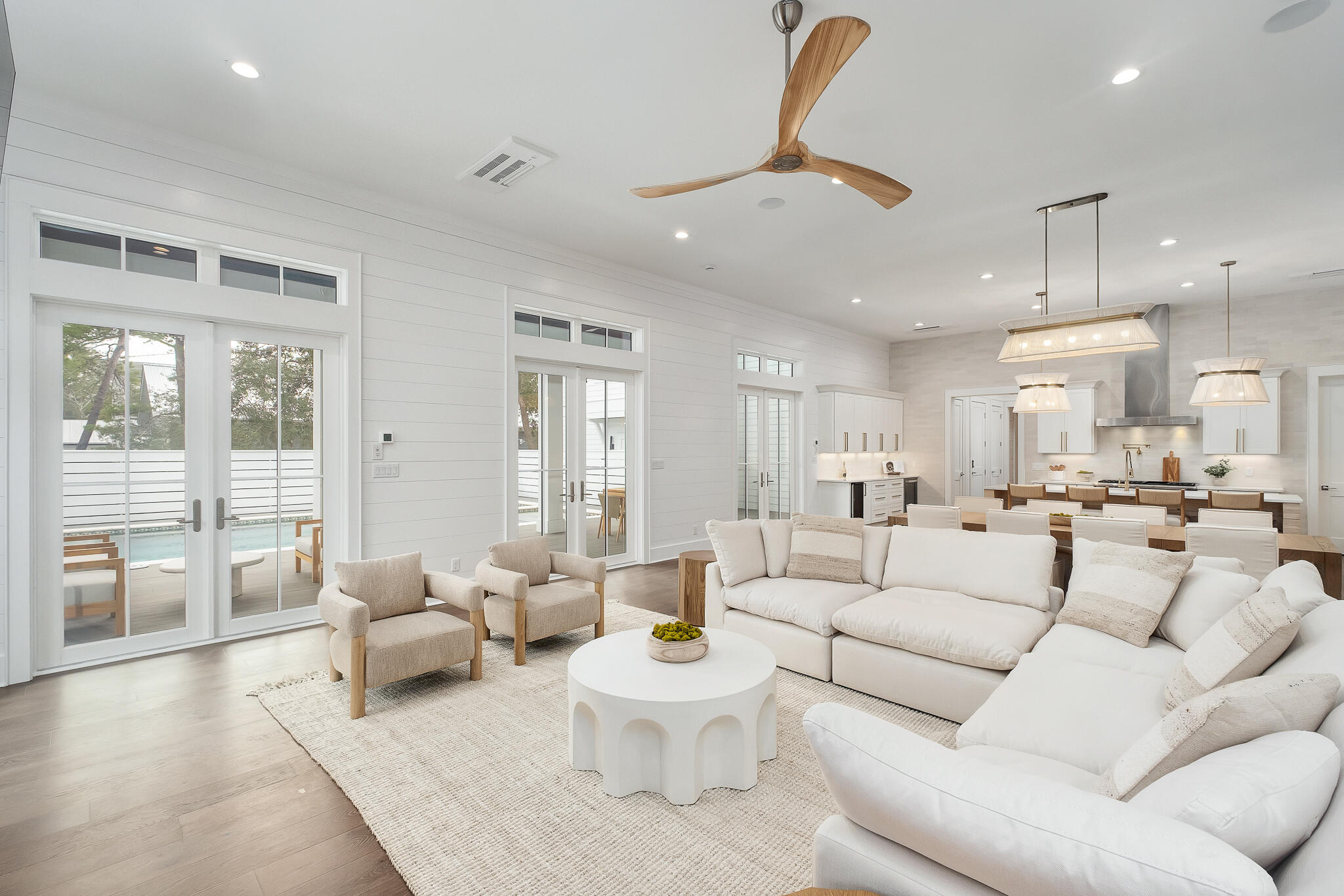 EASTERN LAKE S/D - Residential