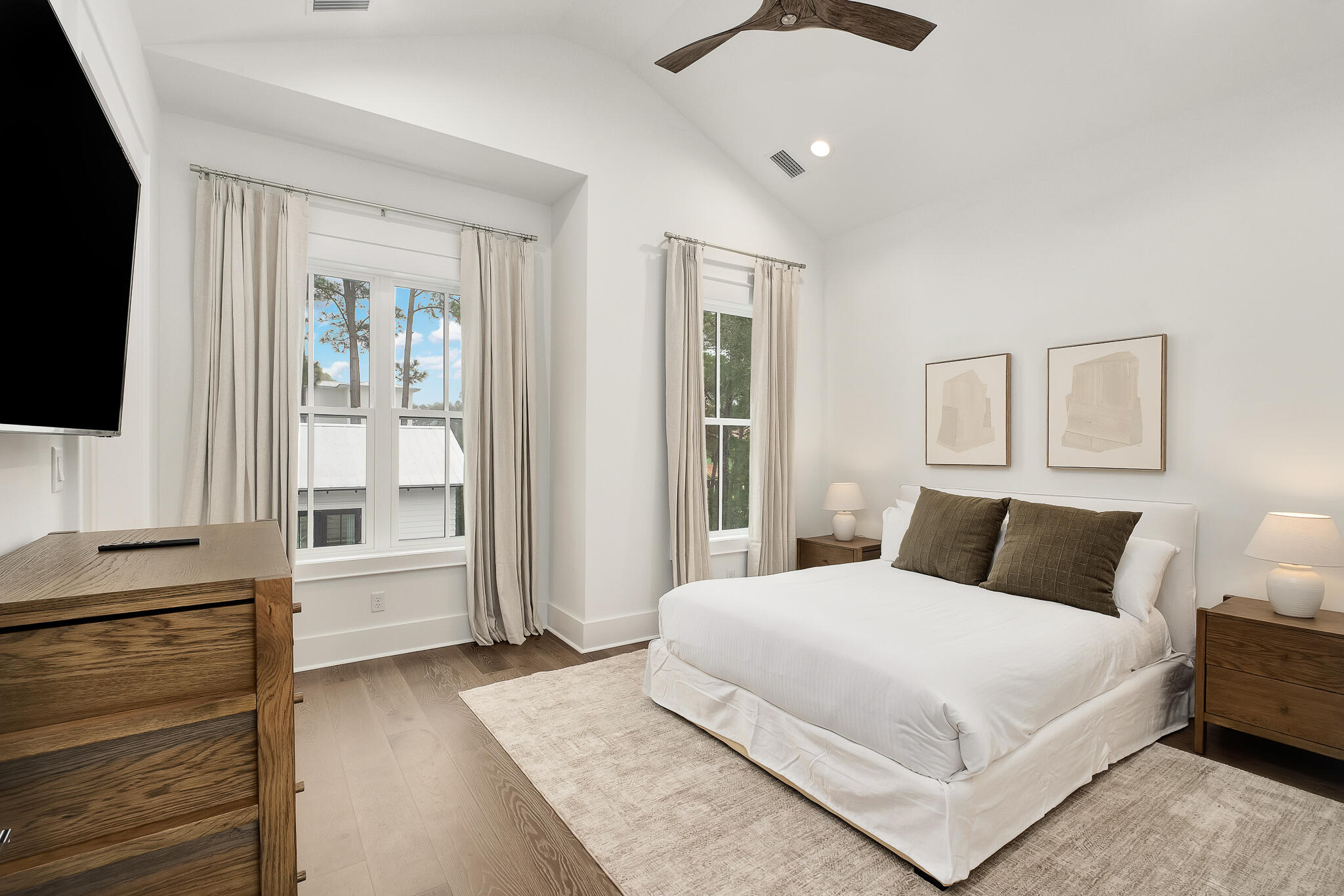 EASTERN LAKE S/D - Residential