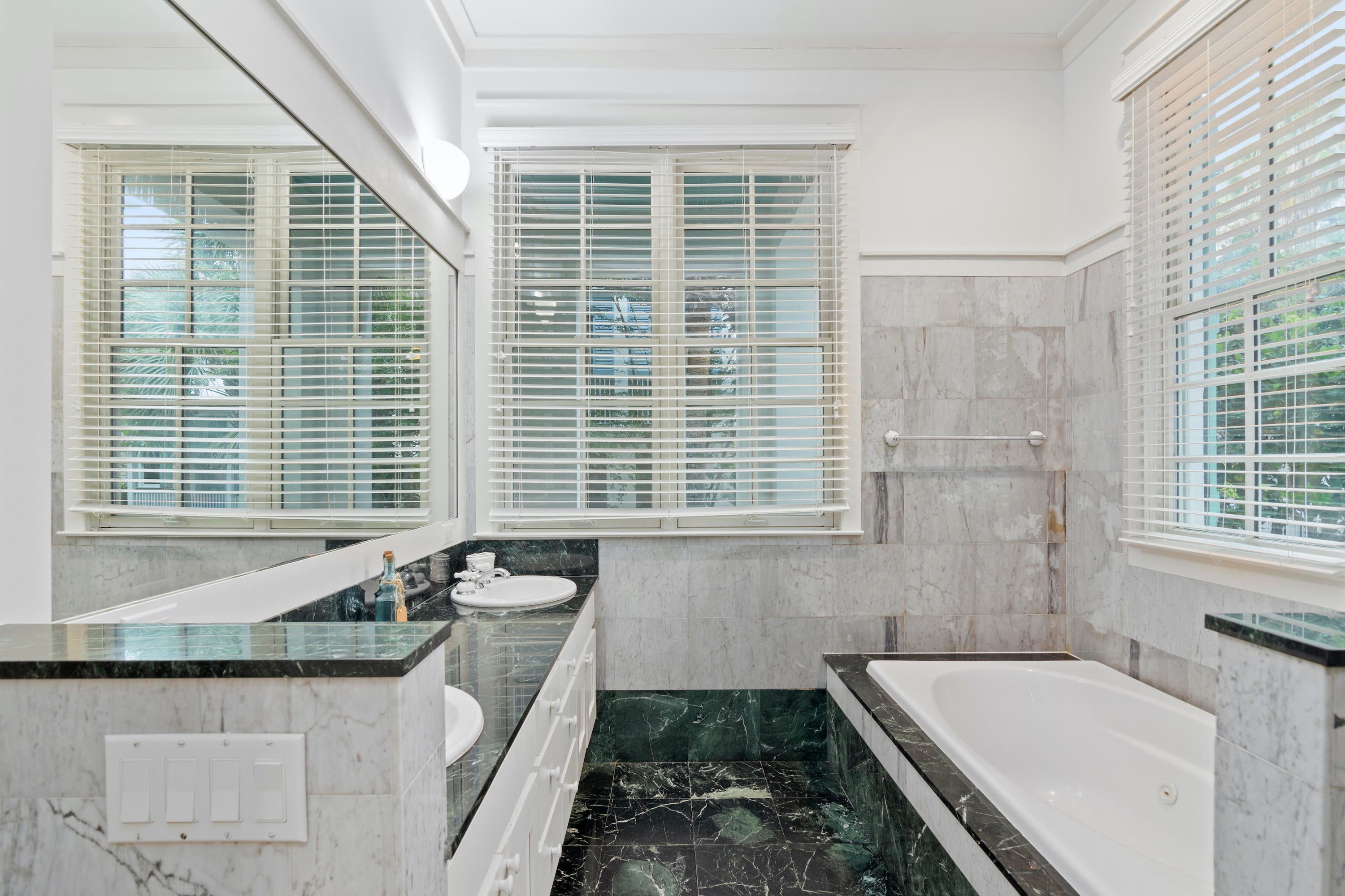 FRANGISTA BEACH 1ST ADDN - Residential