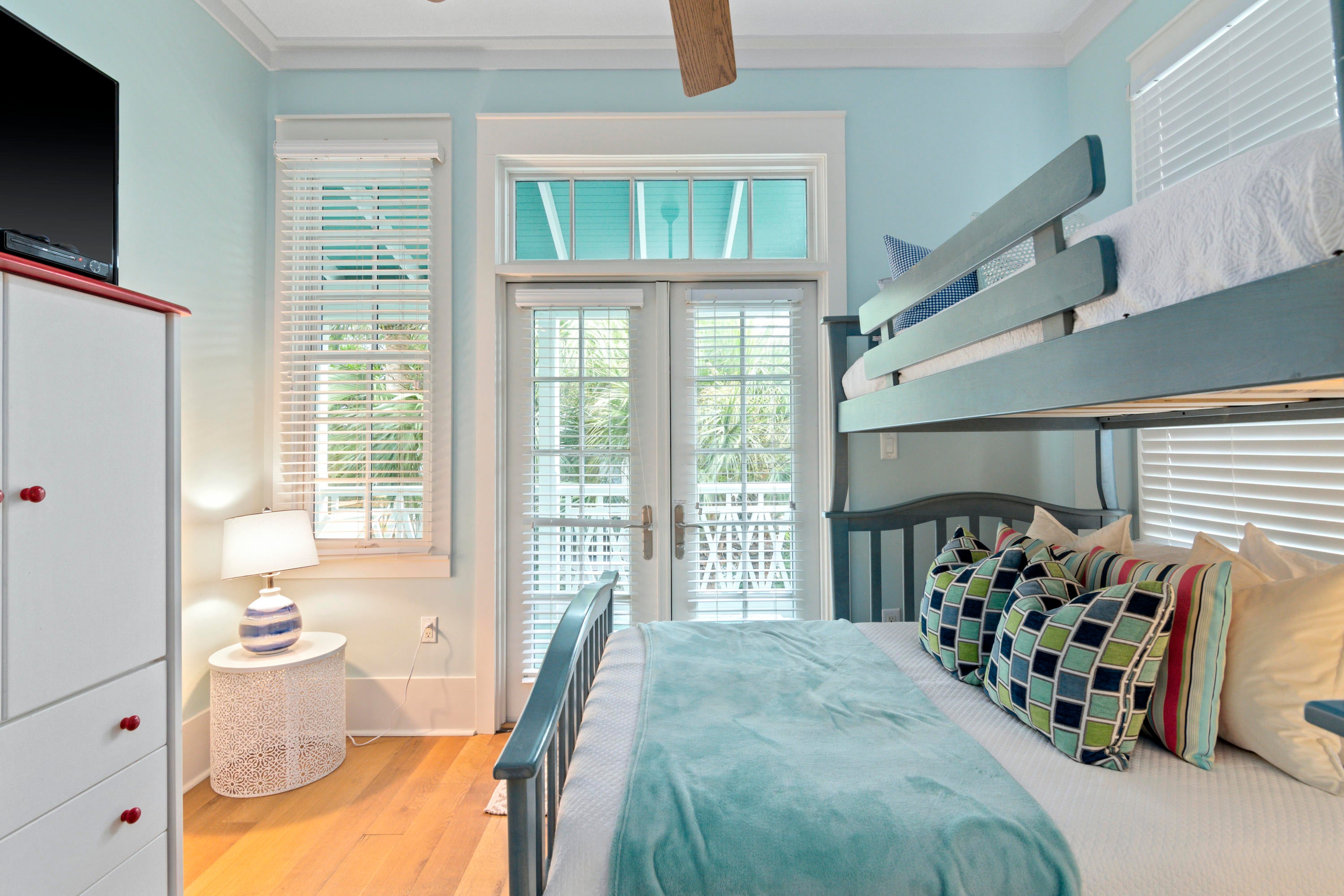FRANGISTA BEACH 1ST ADDN - Residential
