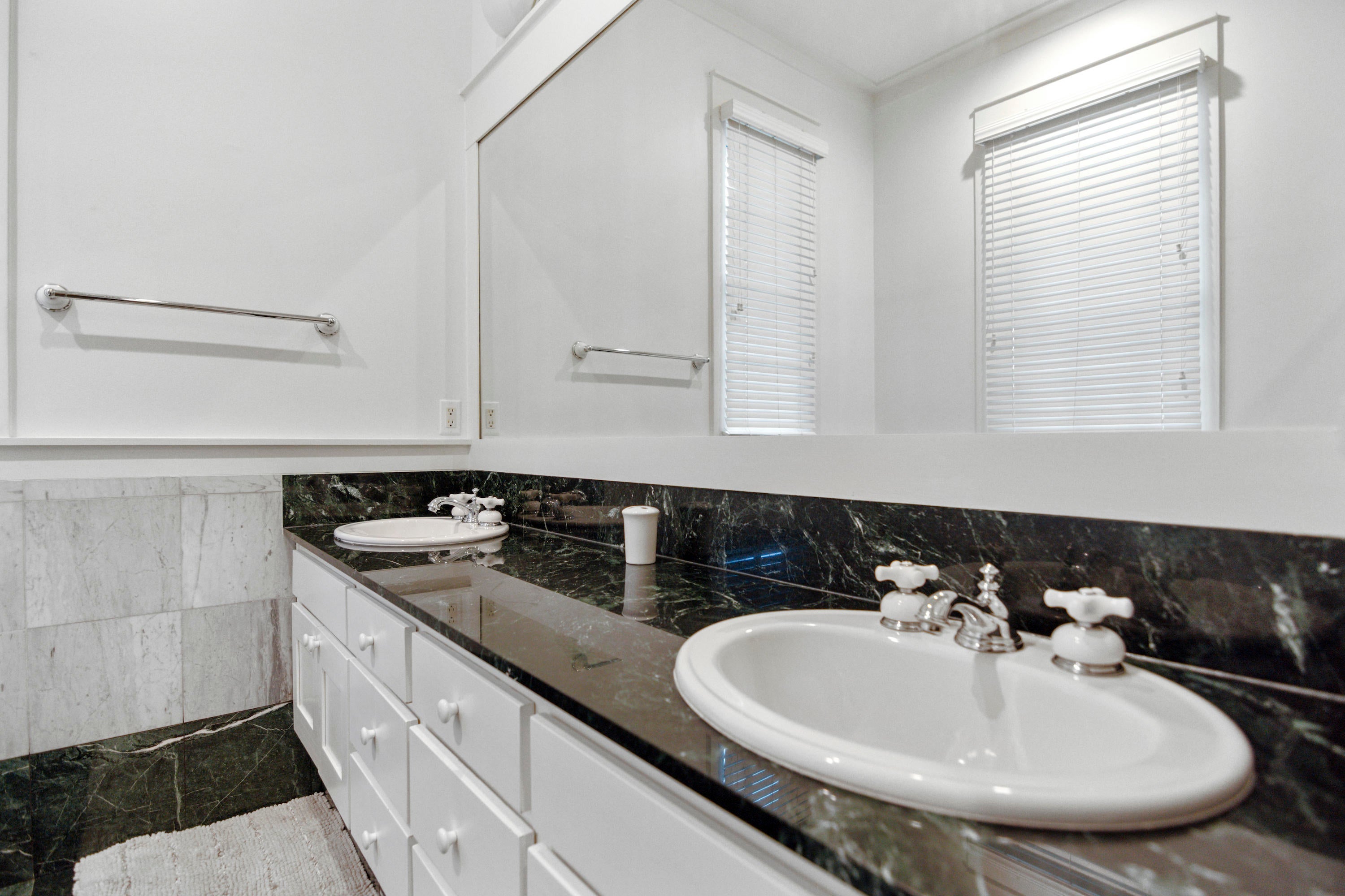 FRANGISTA BEACH 1ST ADDN - Residential