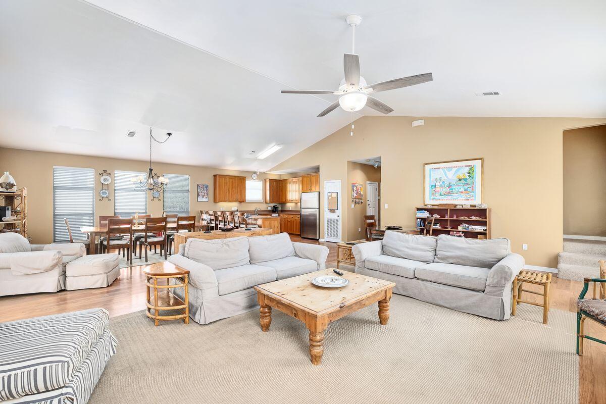 GULF TRACE 1 - Residential