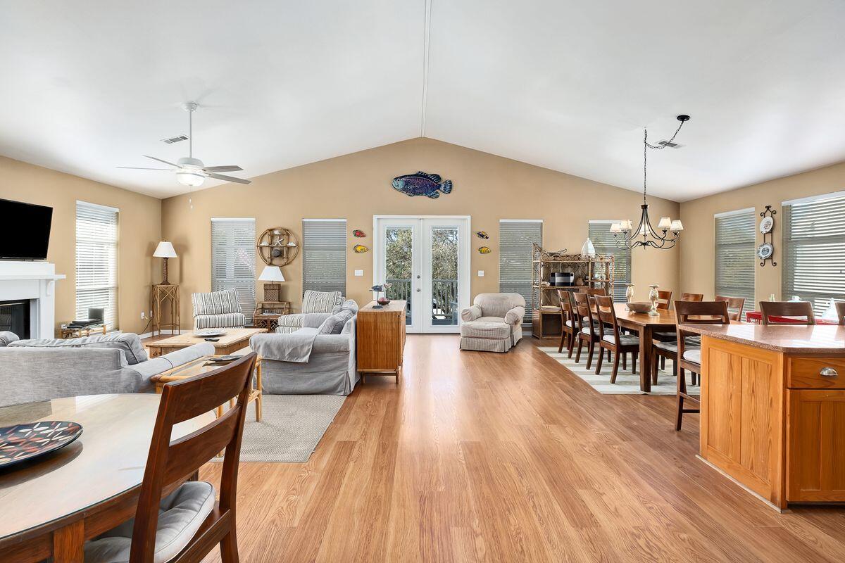 GULF TRACE 1 - Residential
