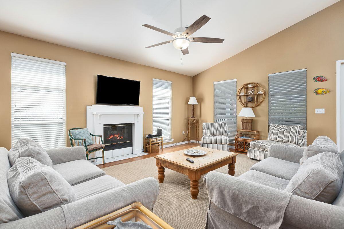 GULF TRACE 1 - Residential