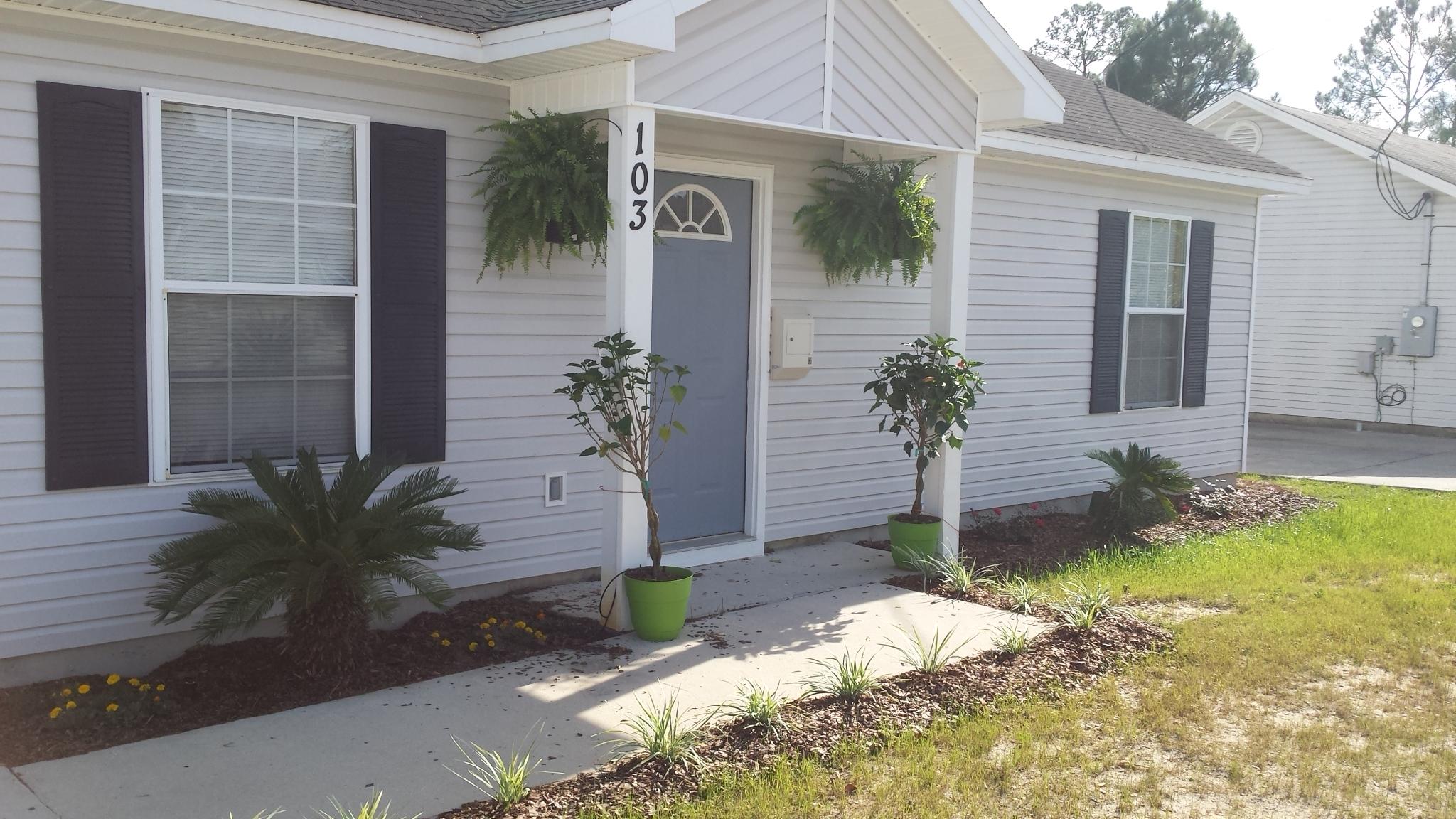 FREEPORT VILLAGE - Residential Lease
