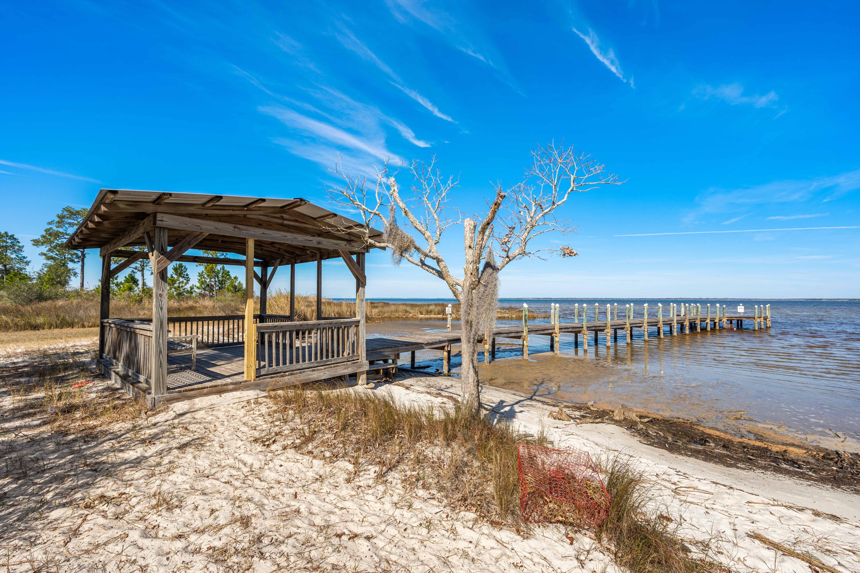 BAY MAGNOLIA - Residential