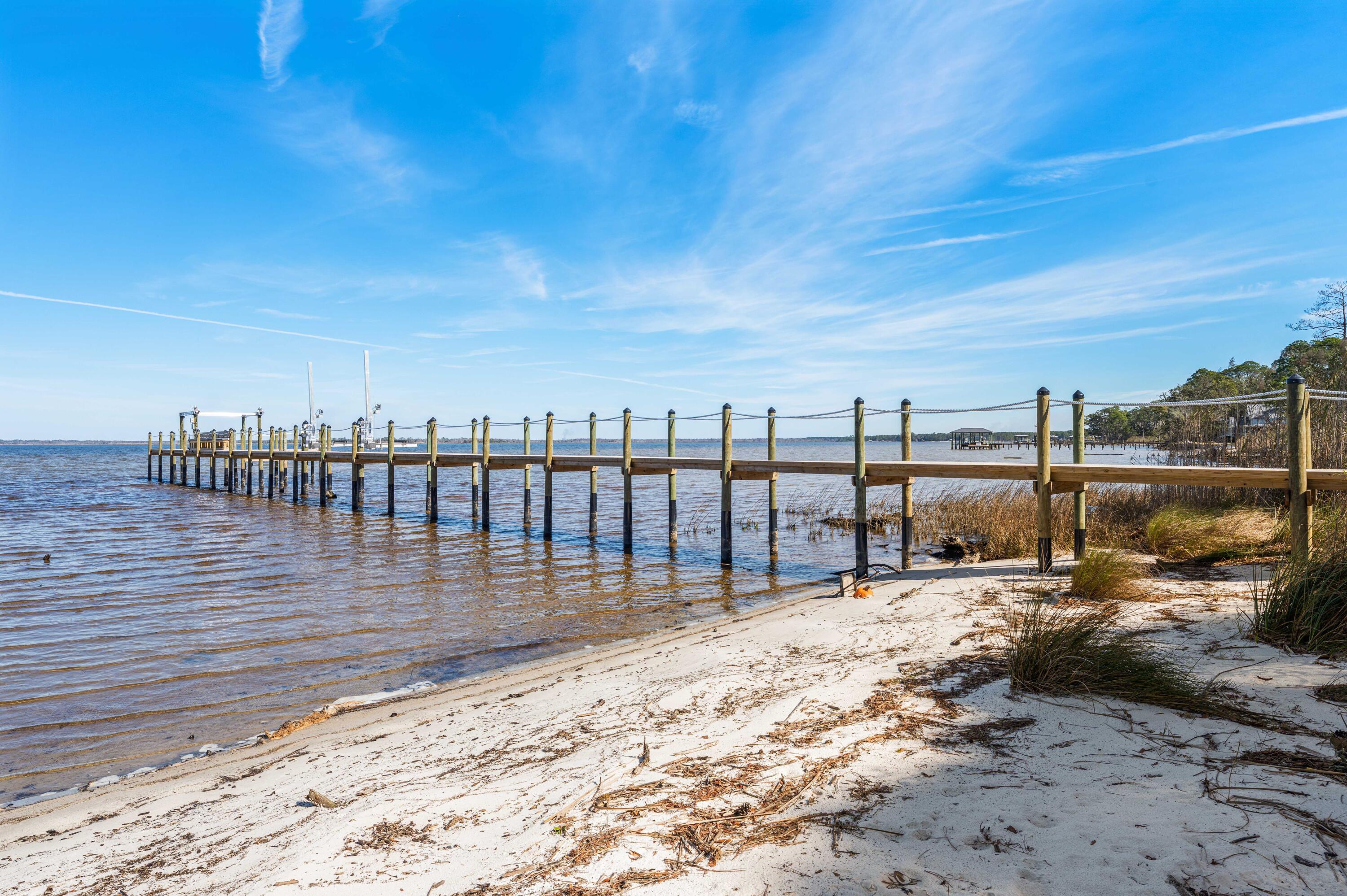 BAY MAGNOLIA - Residential