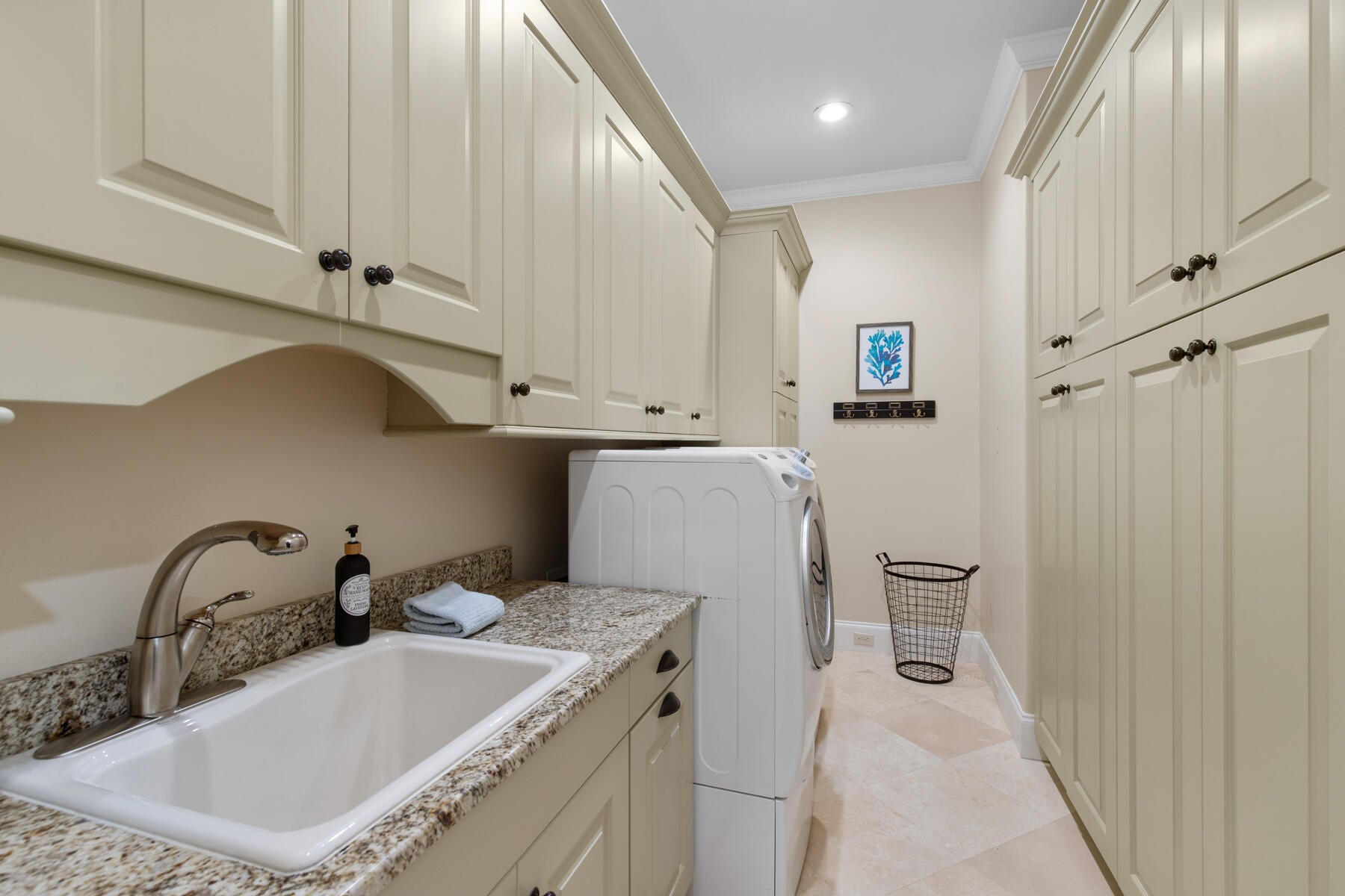 BURNT PINE - Residential