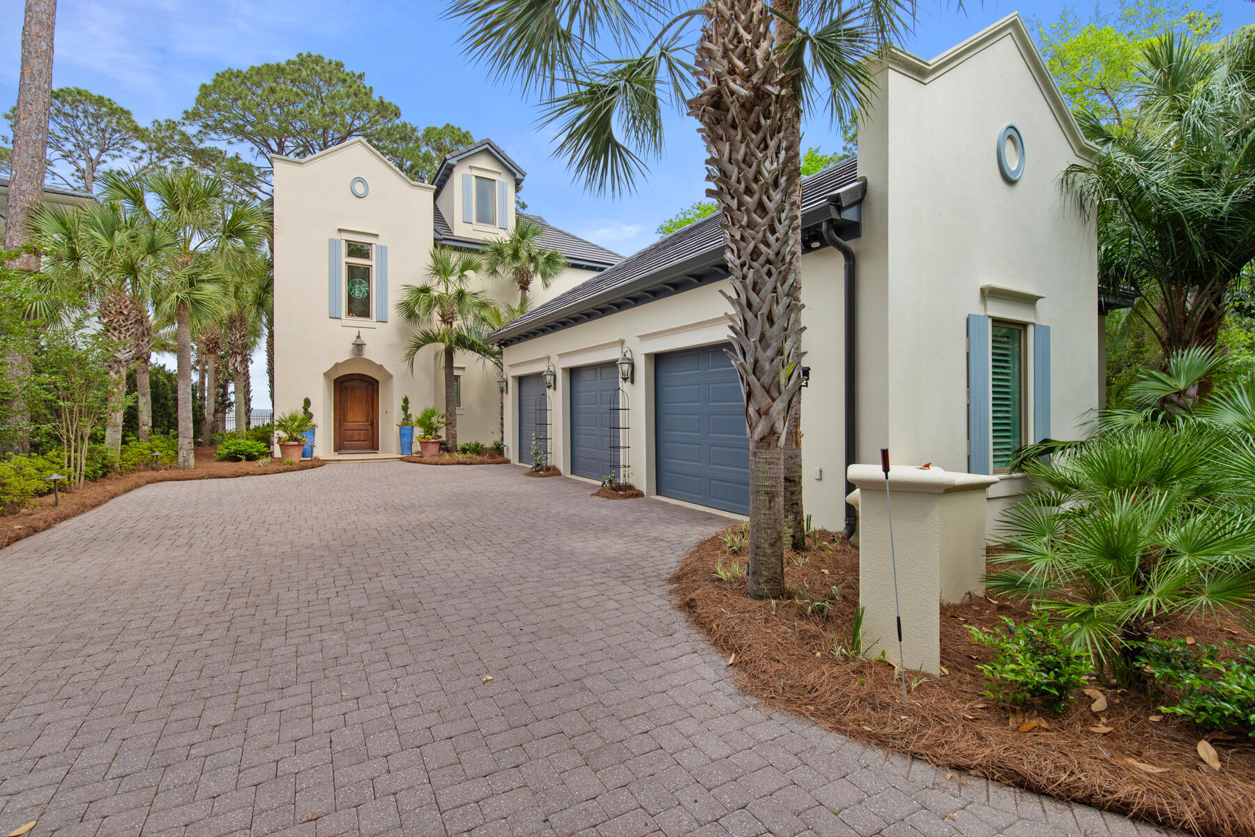 BURNT PINE - Residential