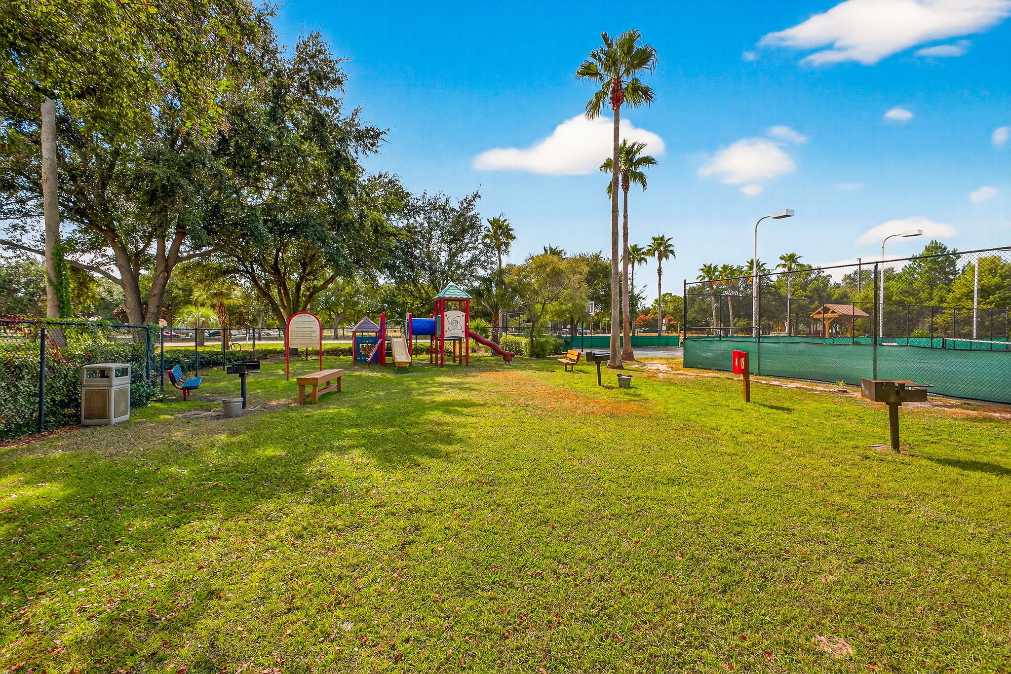 THE PALMS OF DESTIN - Residential