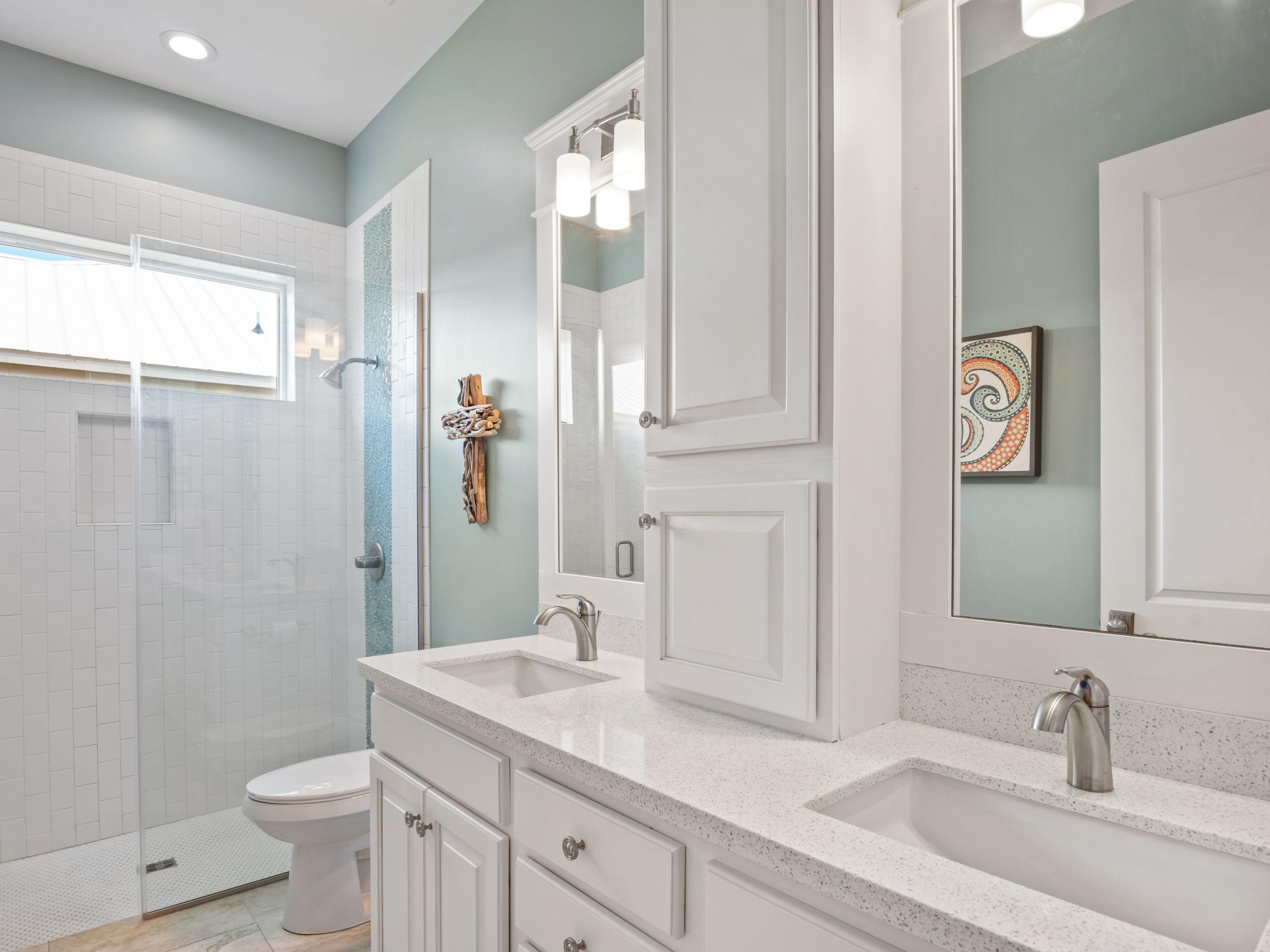SEAGROVE VILLAGE 7TH ADD - Residential