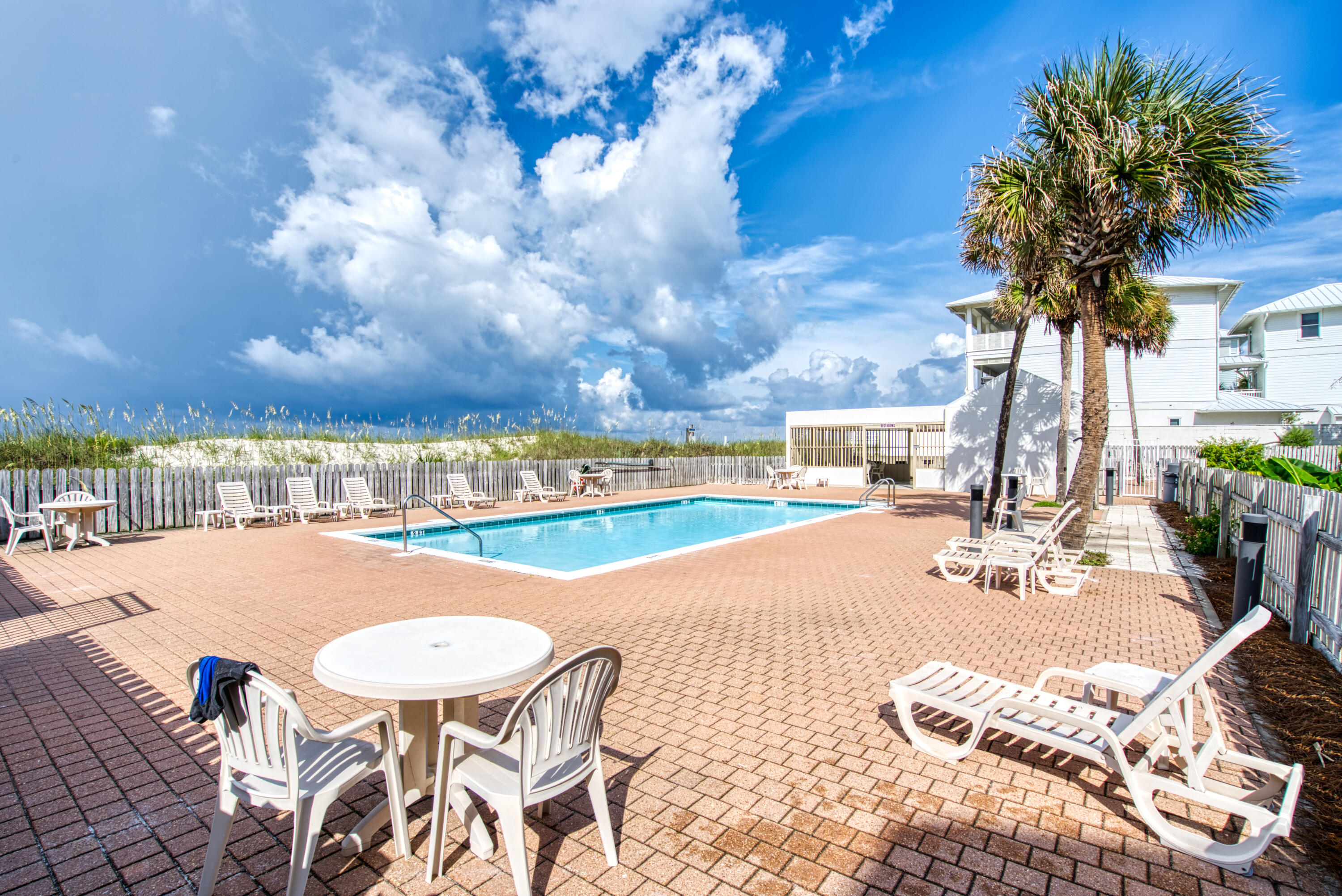 RAMSGATE HARBOUR PH 4 CONDO - Residential