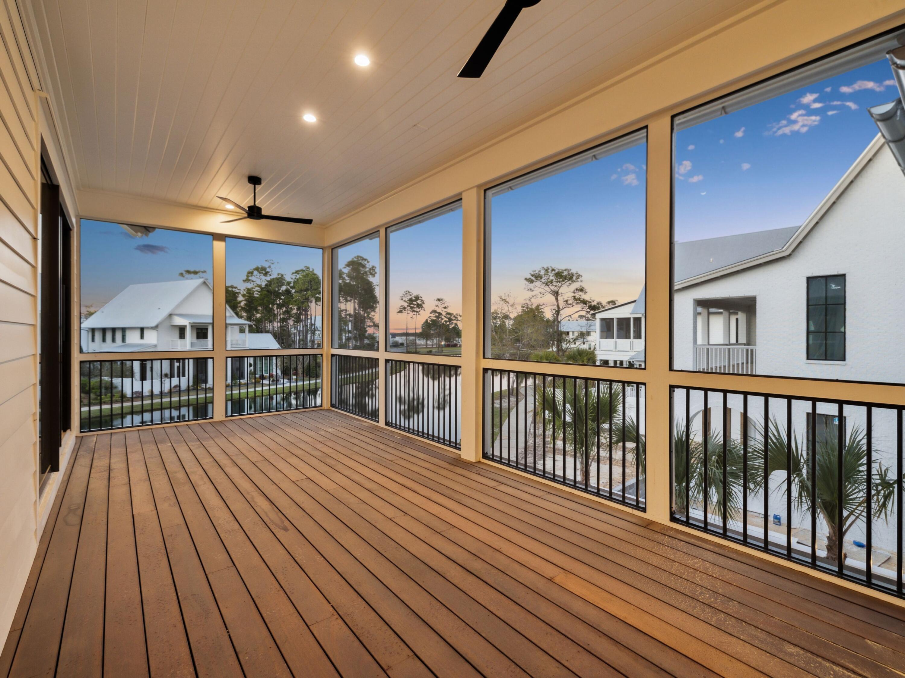 CHURCHILL OAKS - Residential