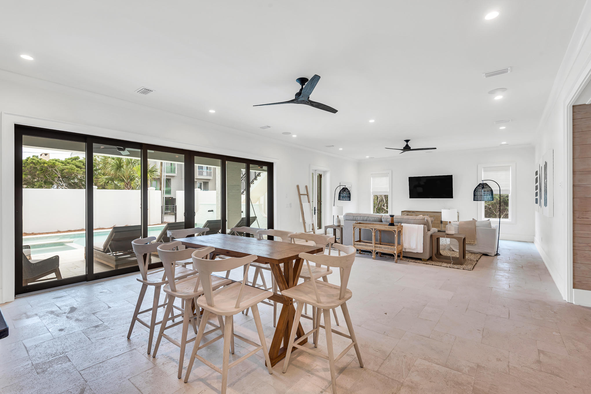HOMESTEAD THE - Residential