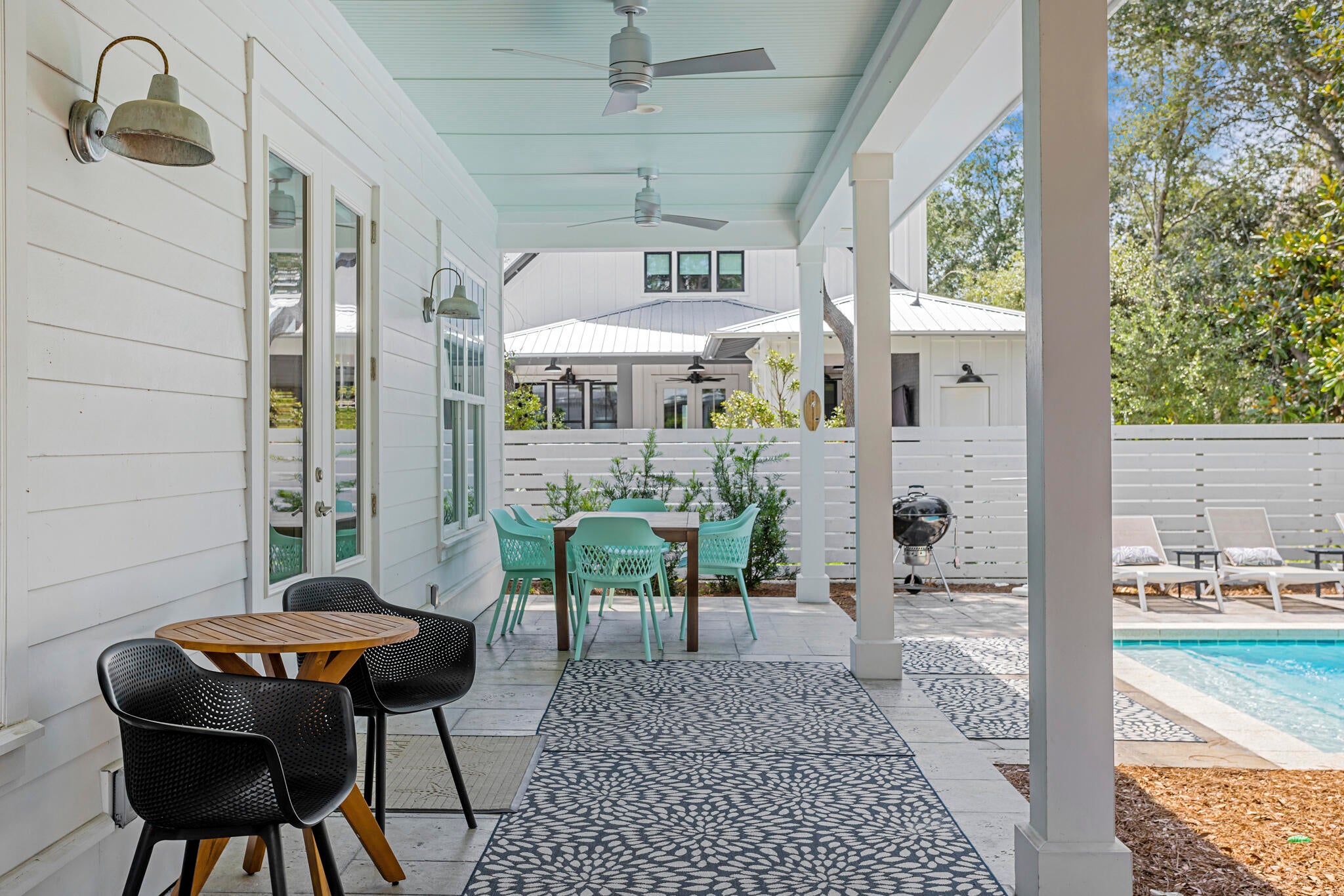 BLUE MOUNTAIN BEACH - Residential