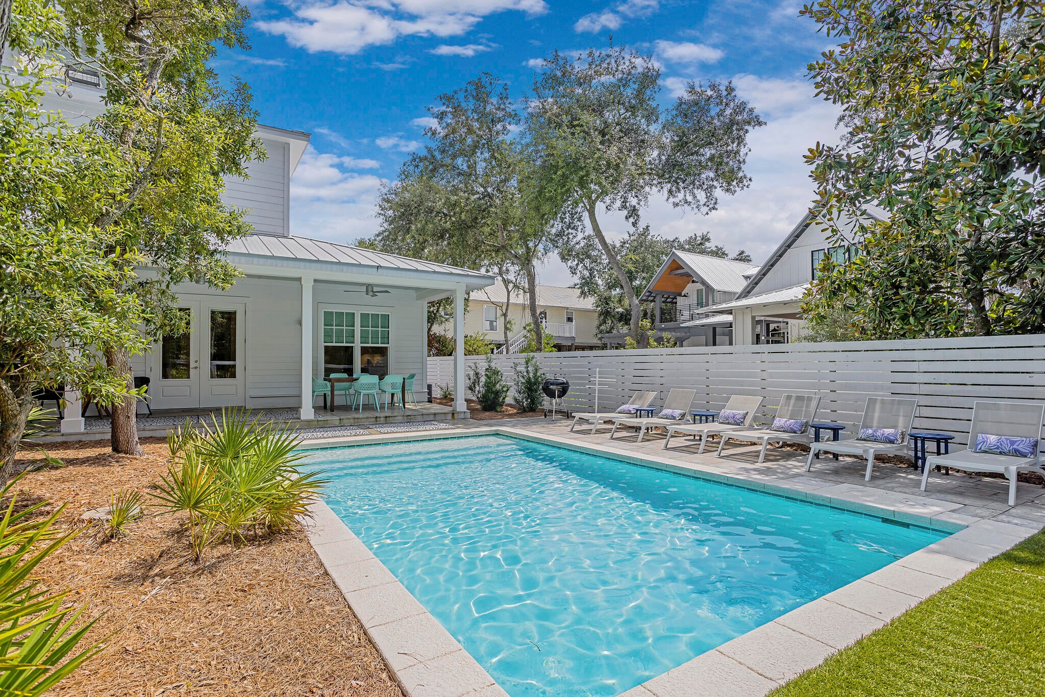 BLUE MOUNTAIN BEACH - Residential