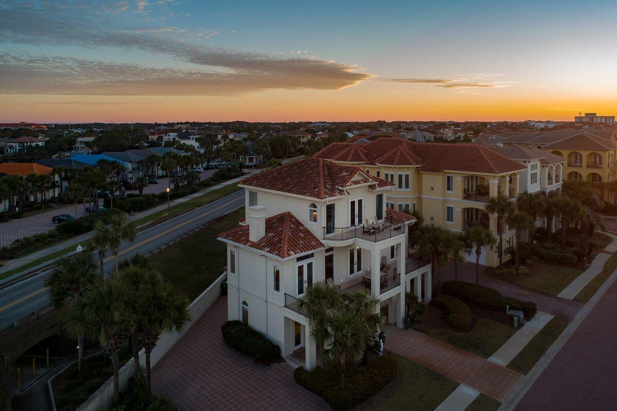 DESTINY BY THE SEA - Residential