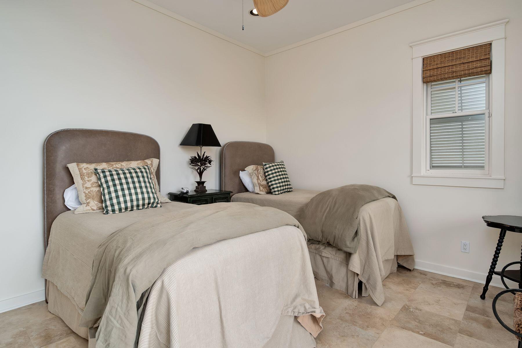 RETREAT THE - Residential