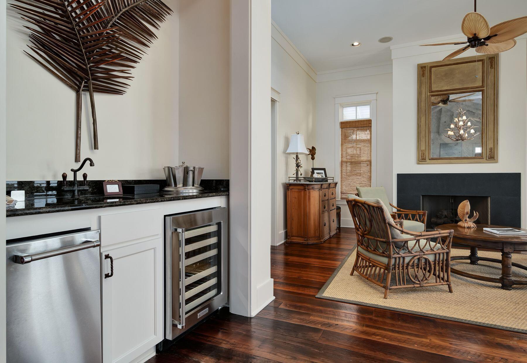 RETREAT THE - Residential
