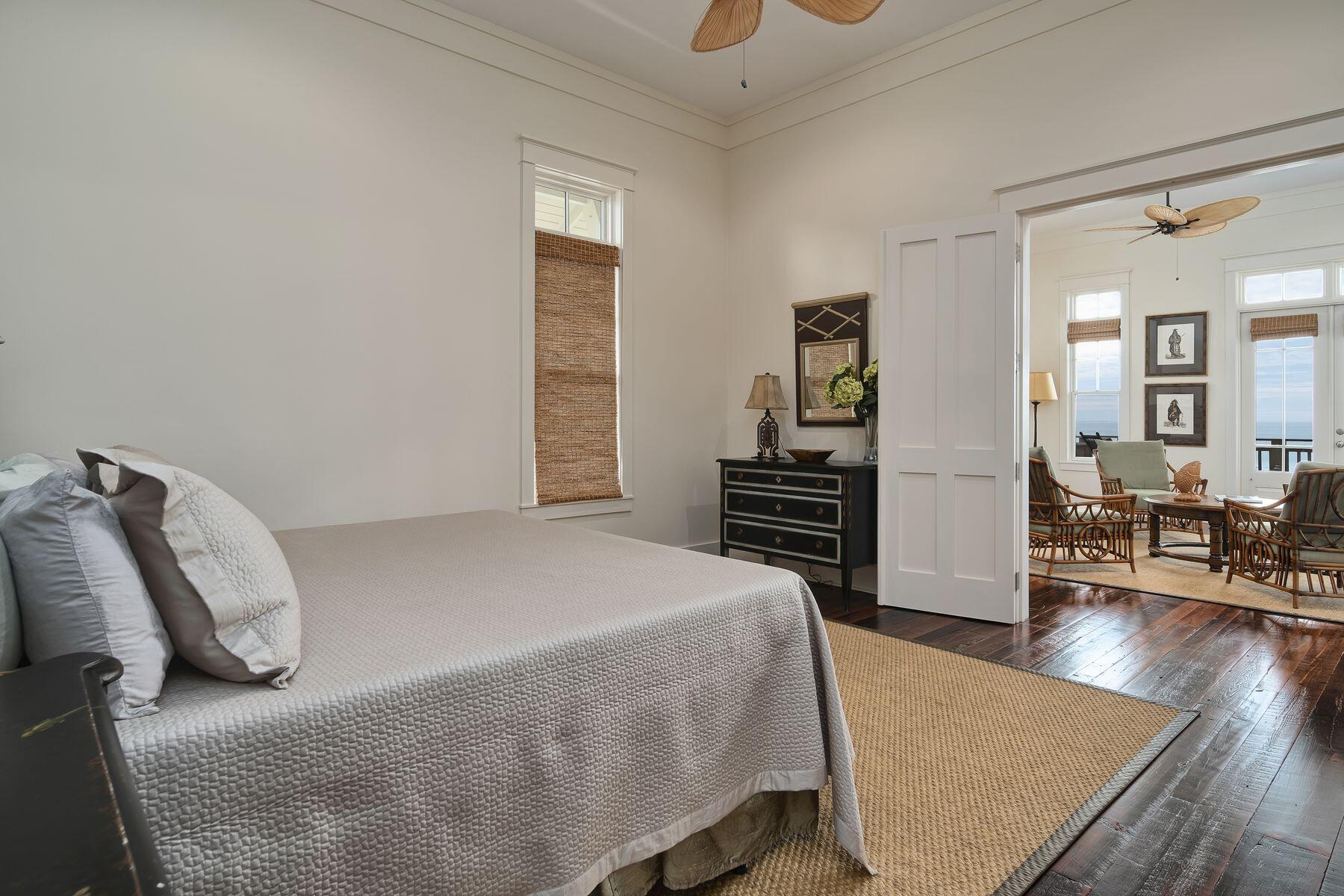 RETREAT THE - Residential