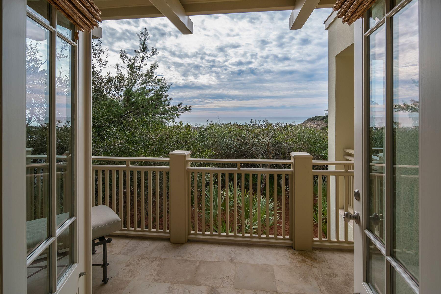 RETREAT THE - Residential