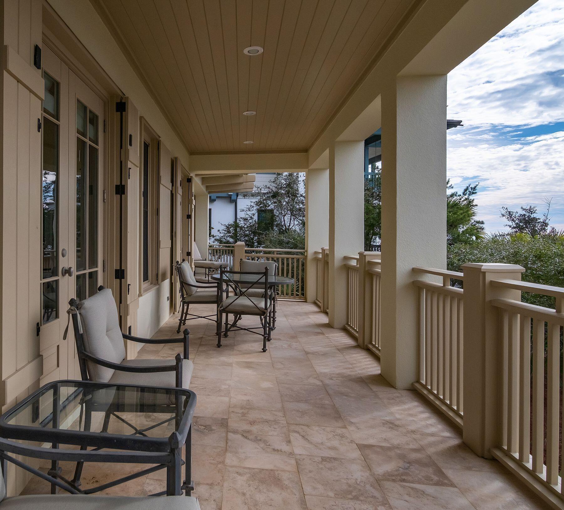 RETREAT THE - Residential