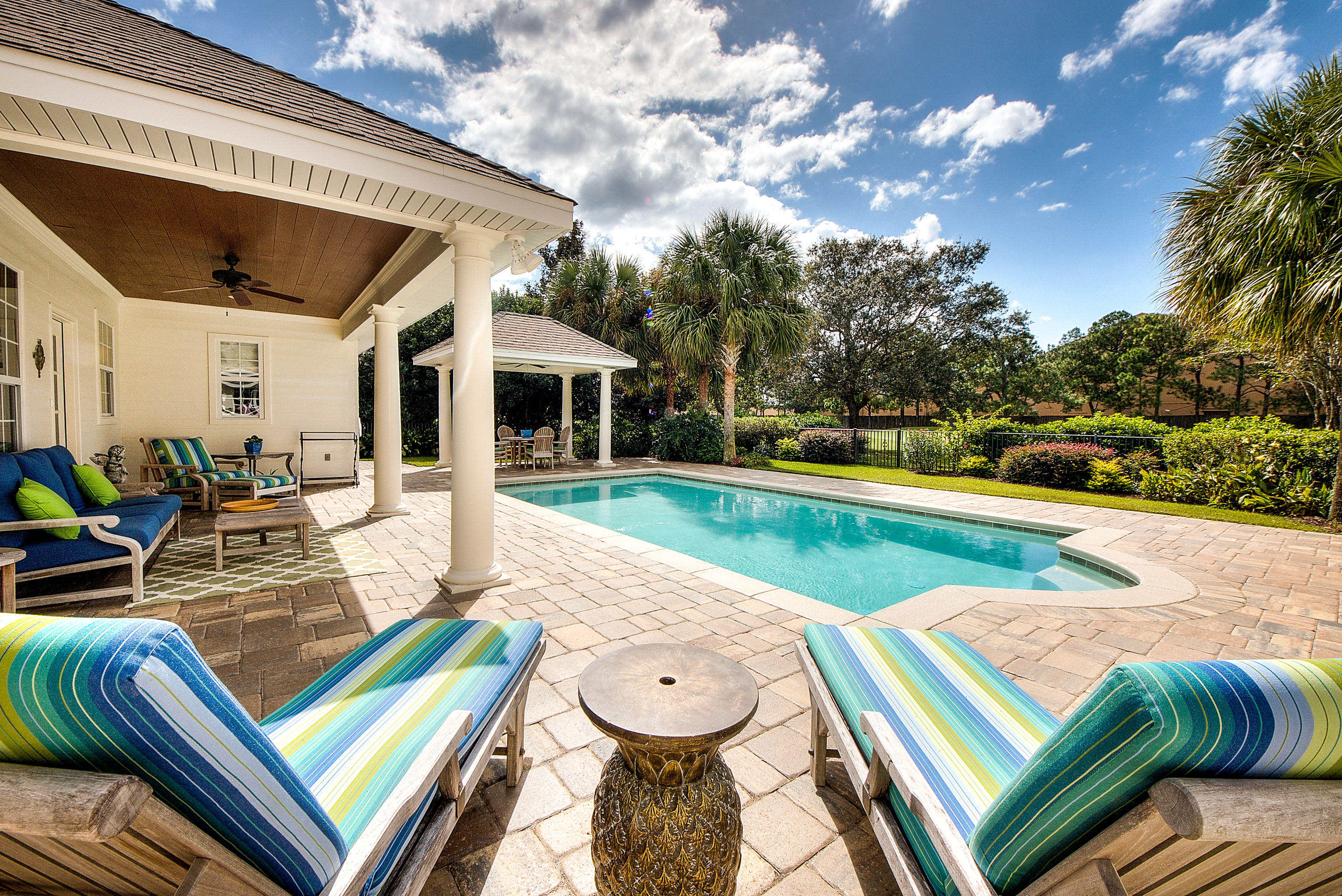 GOLF VIEW - Residential
