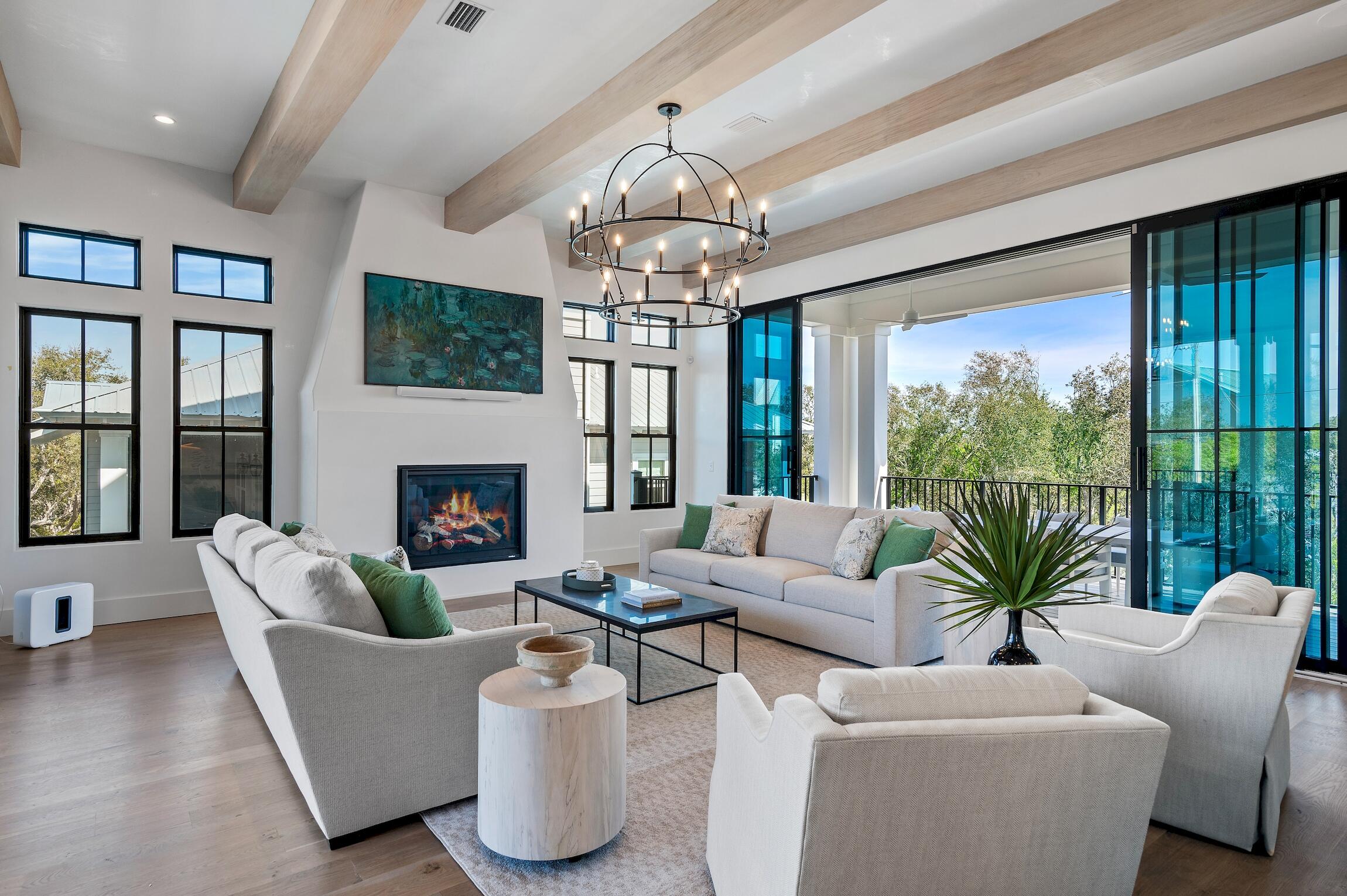 BEACH HIGHLAND - Residential