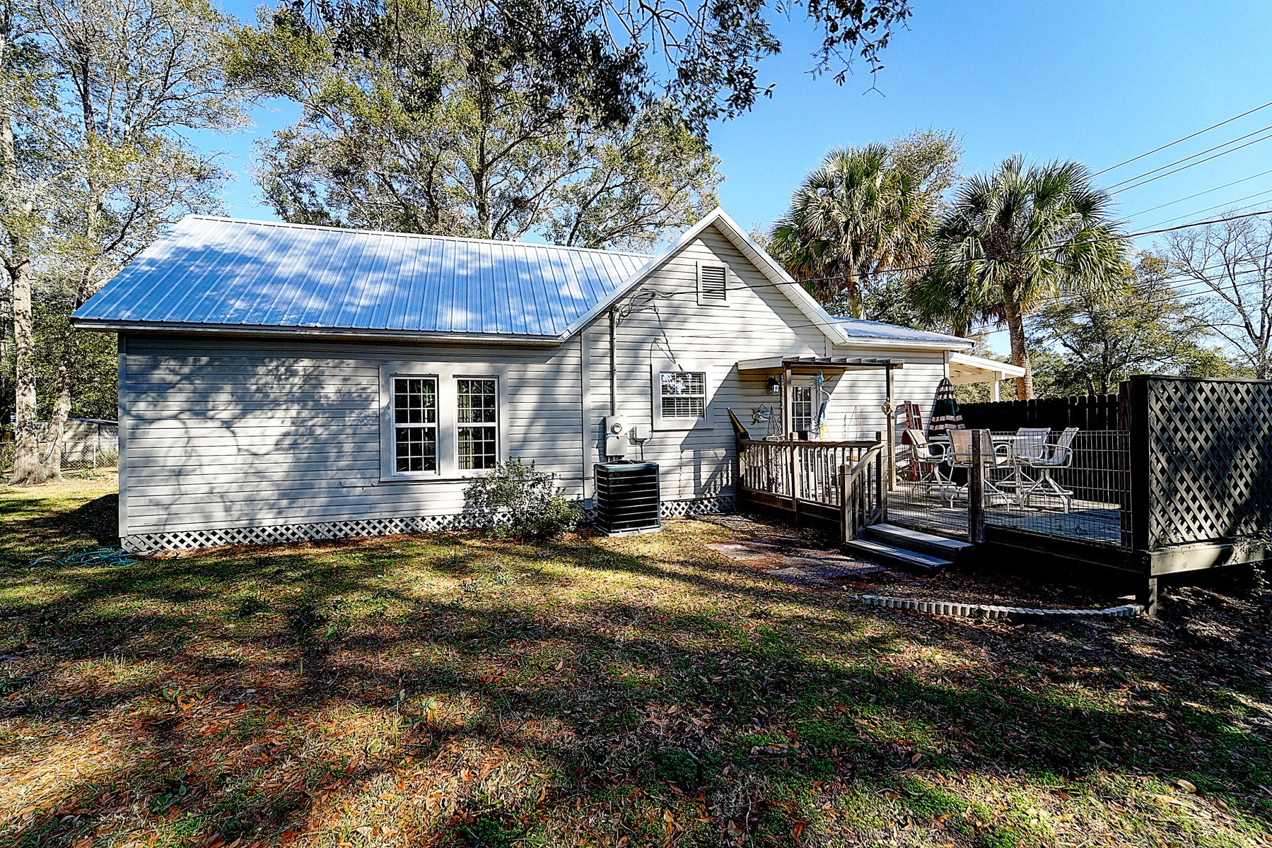 LYNN HAVEN - Residential