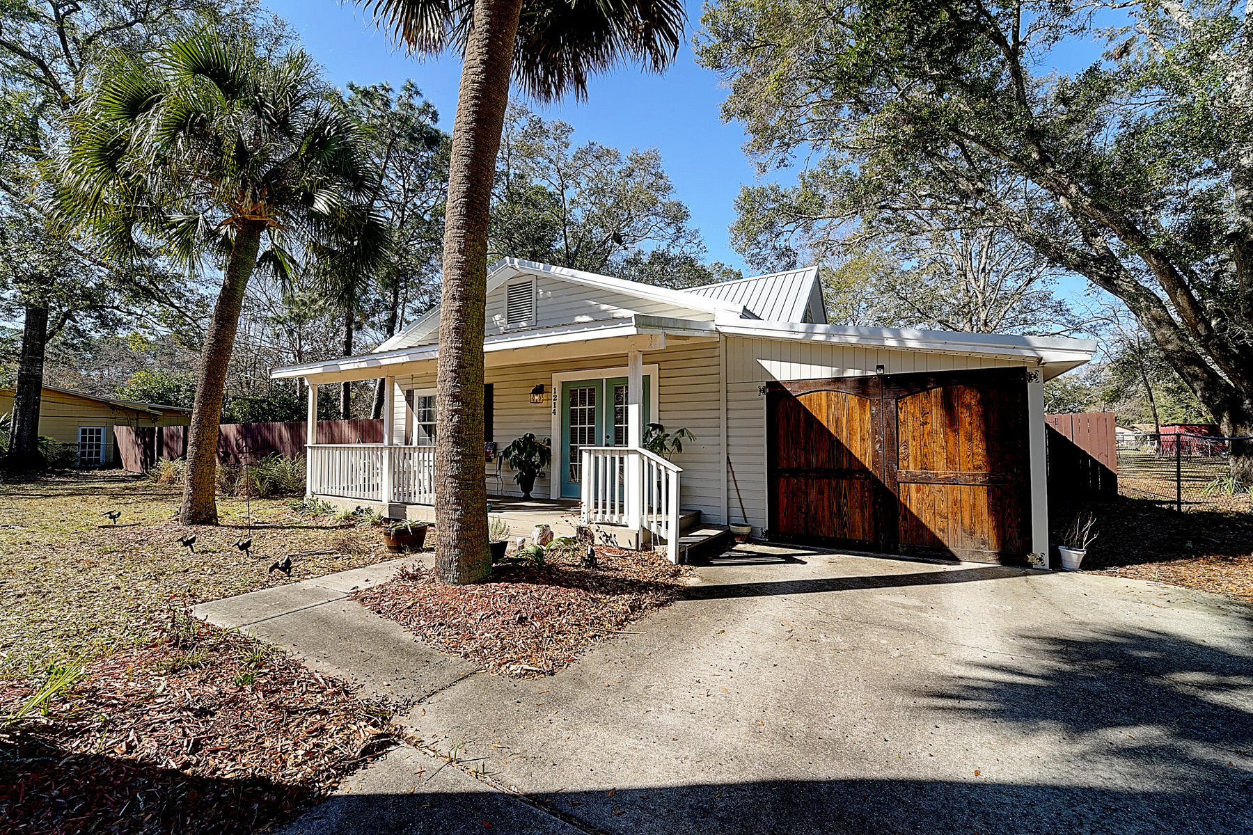 LYNN HAVEN - Residential