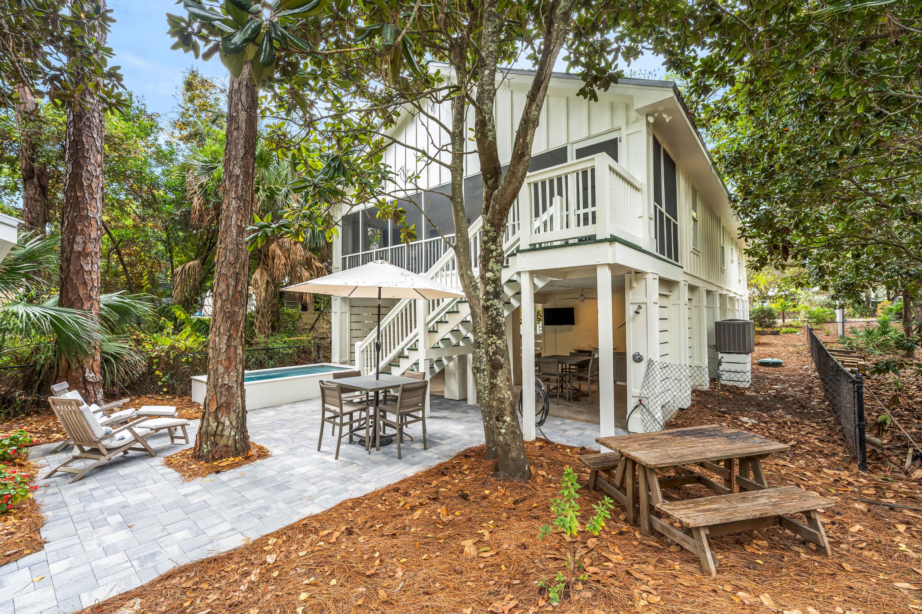 GRAYTON BEACH - Residential