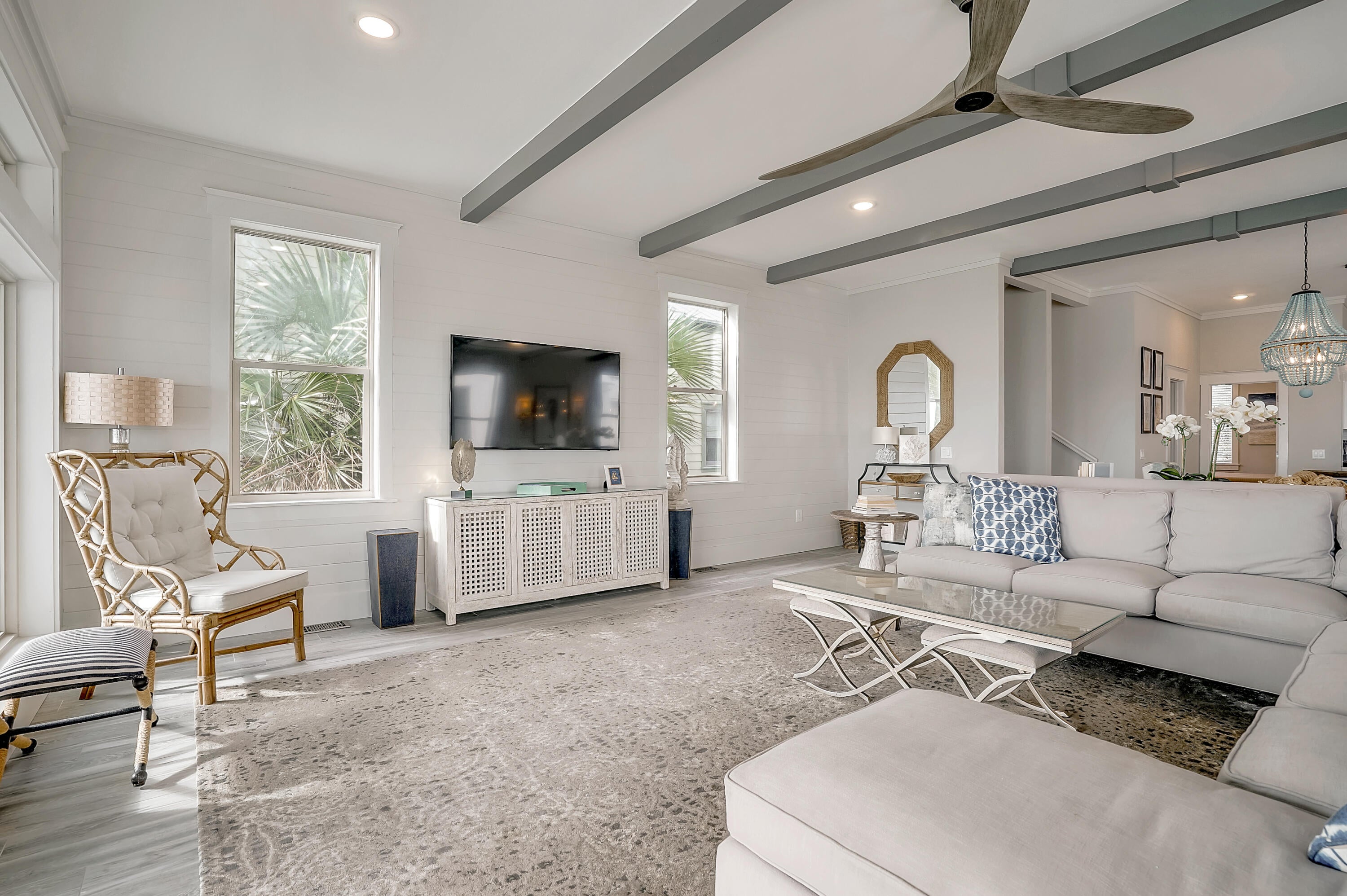 WATER'S EDGE - Residential