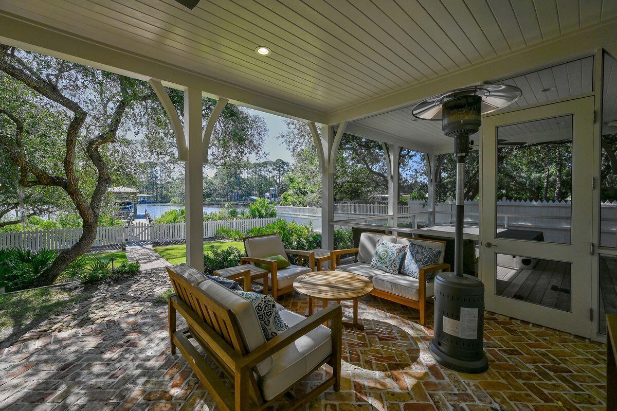 BOTANY BAYOU - Residential