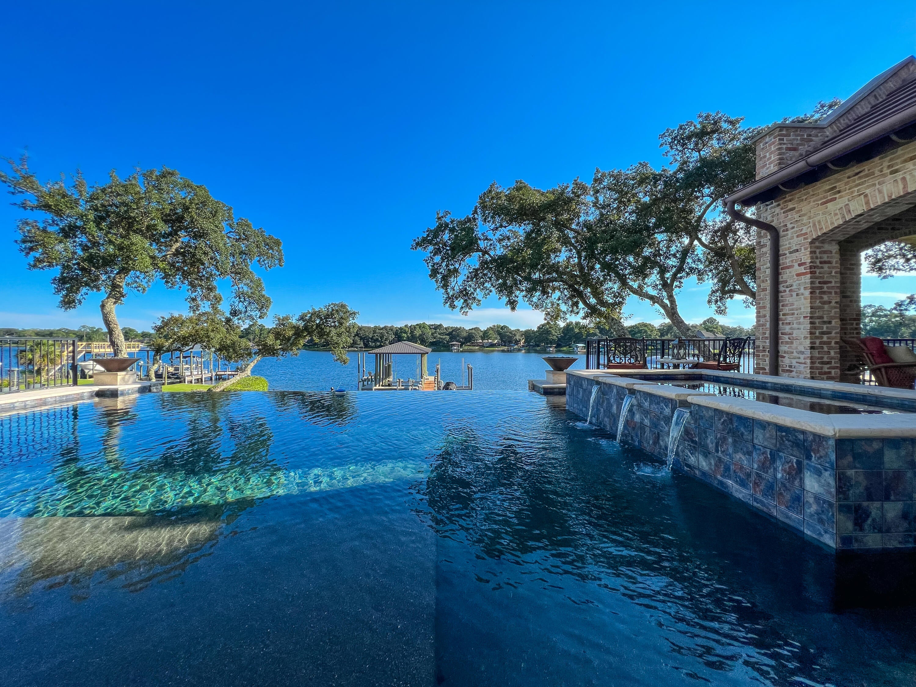 BAYOU VISTA - Residential