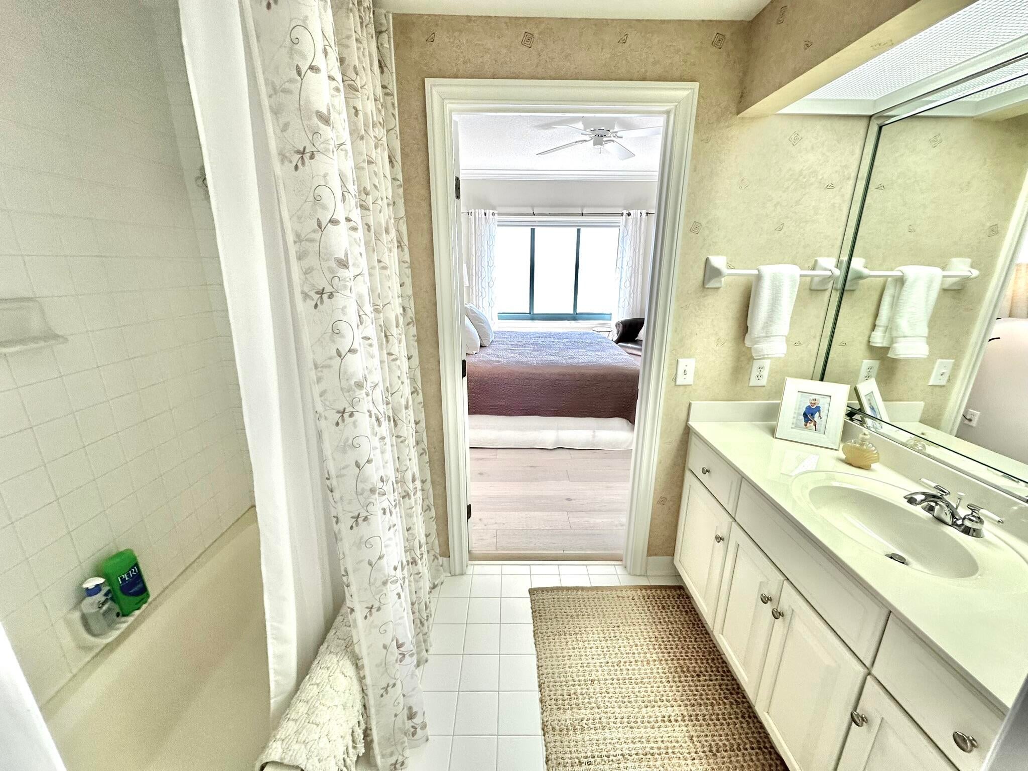 SOUTHWINDS III - Residential